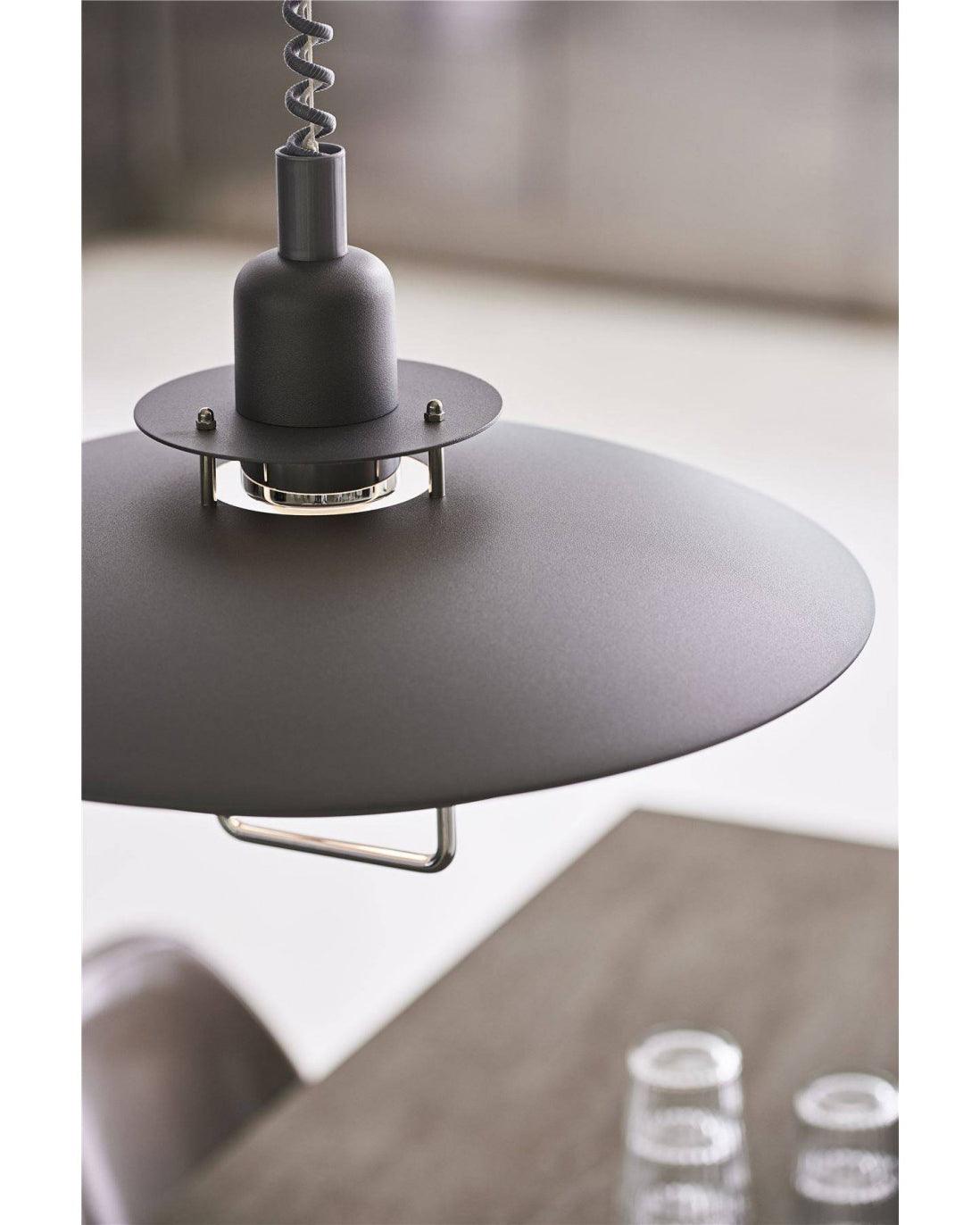 Divor Aluminum Glam Pendant Lamp