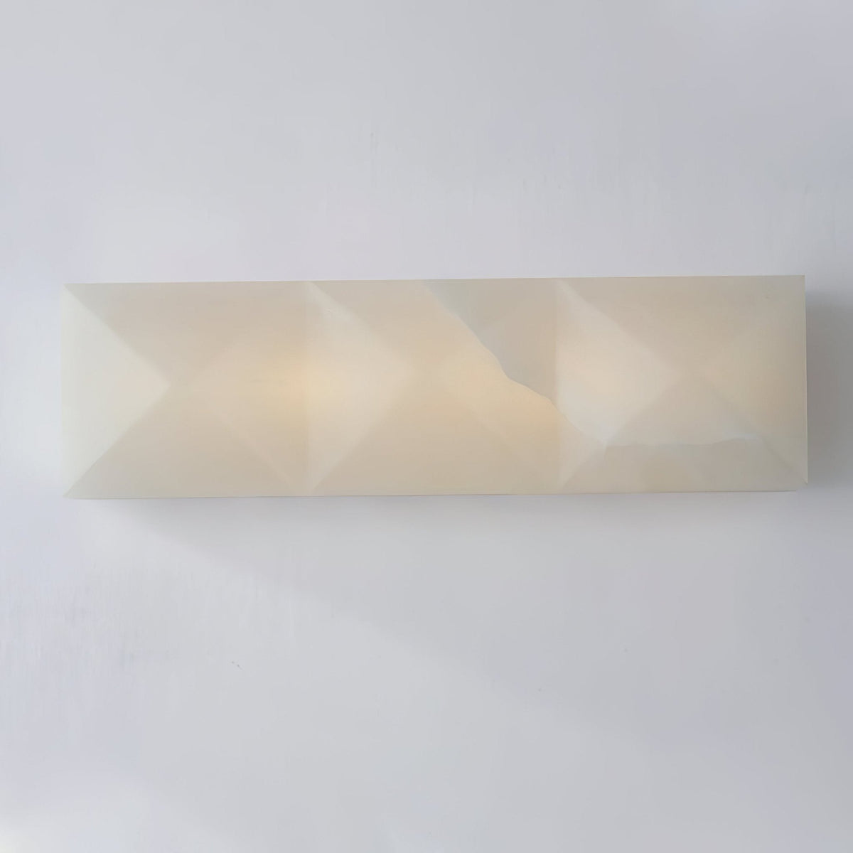 Nivanine Modern Alabaster Wall Light