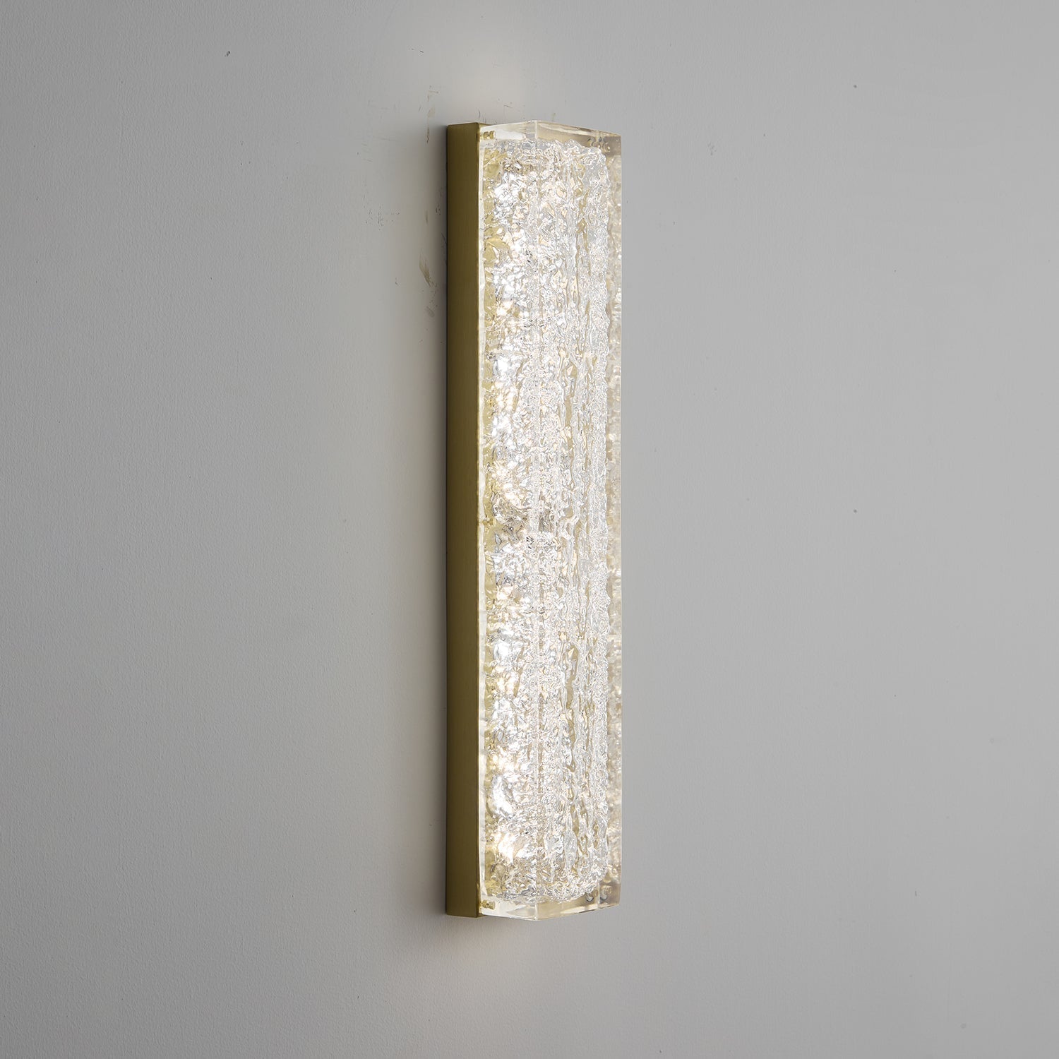Mavi Prismatic Rectangle Resin Wall Lamp