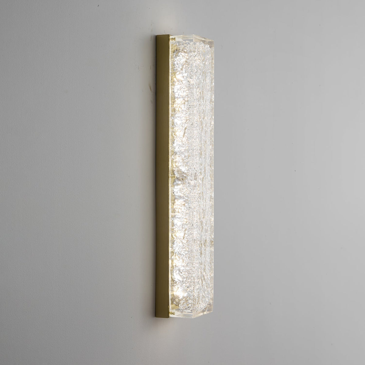 Mavi Prismatic Rectangle Resin Wall Lamp