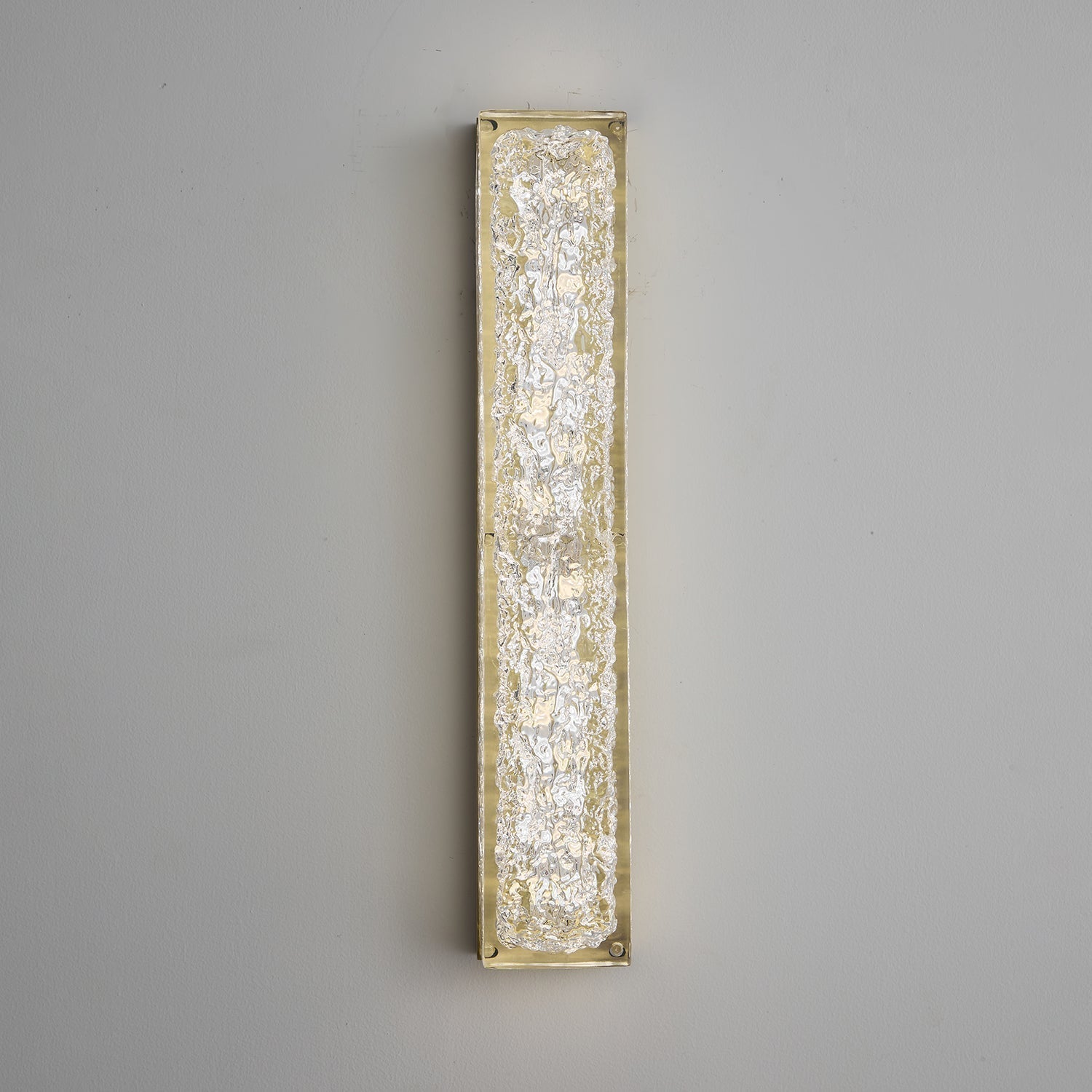 Mavi Prismatic Rectangle Resin Wall Lamp
