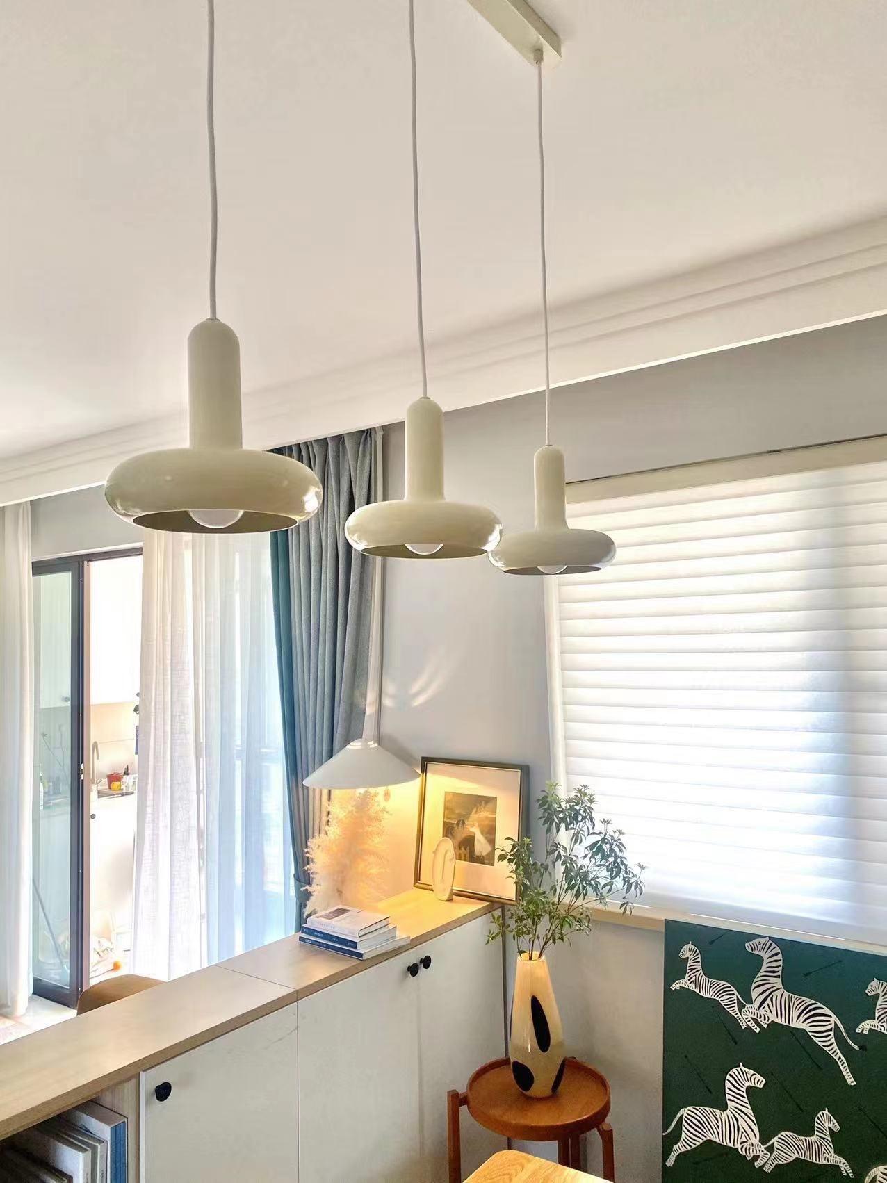 Lunaren Cozy Classic Pendant Light