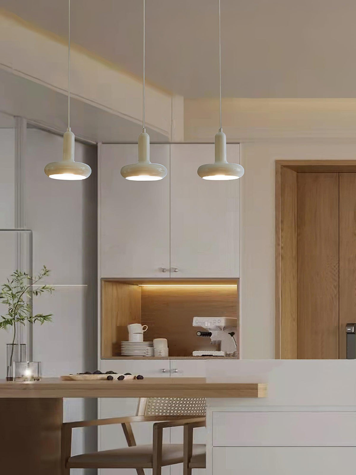 Lunaren Cozy Classic Pendant Light
