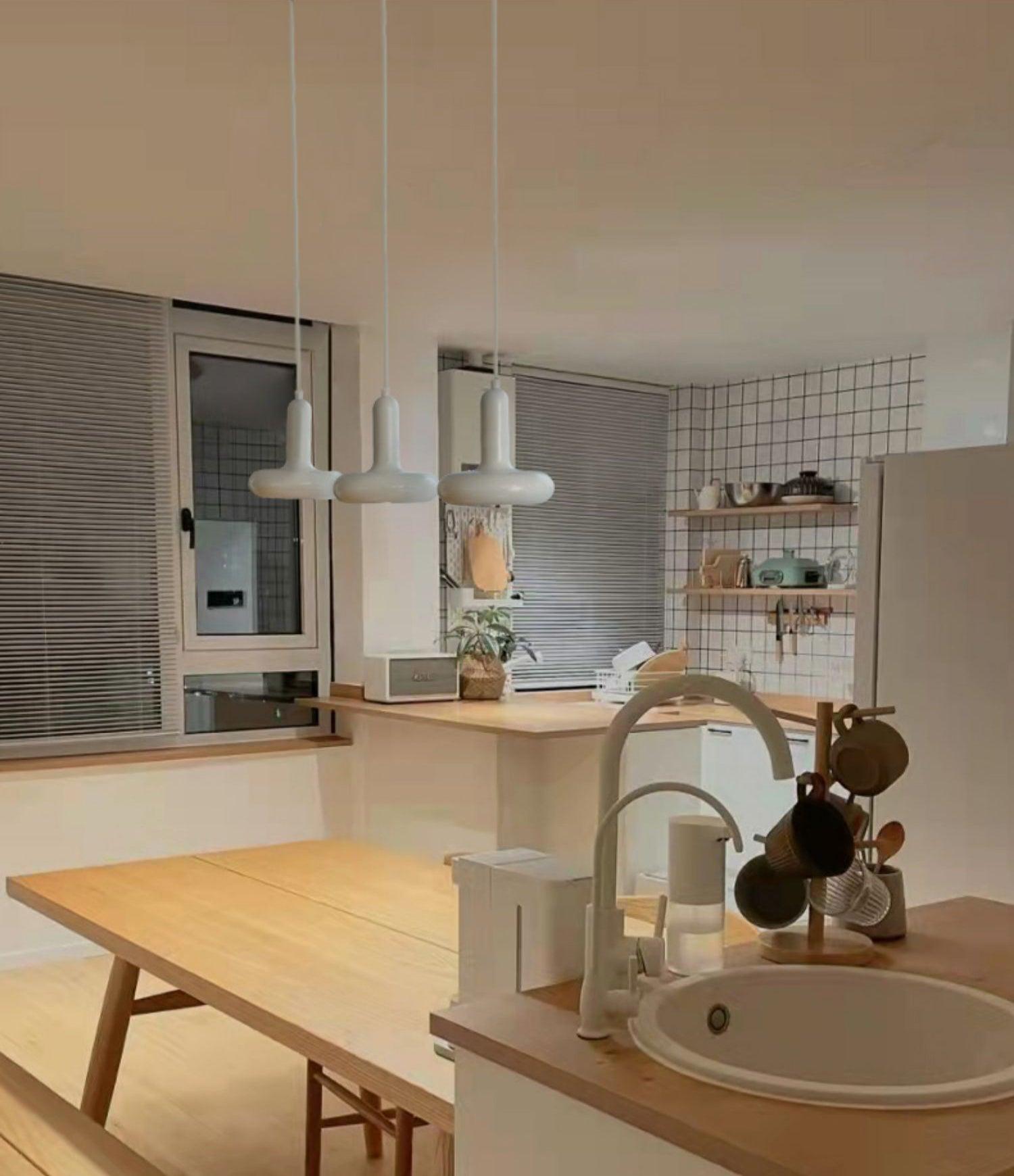 Lunaren Cozy Classic Pendant Light