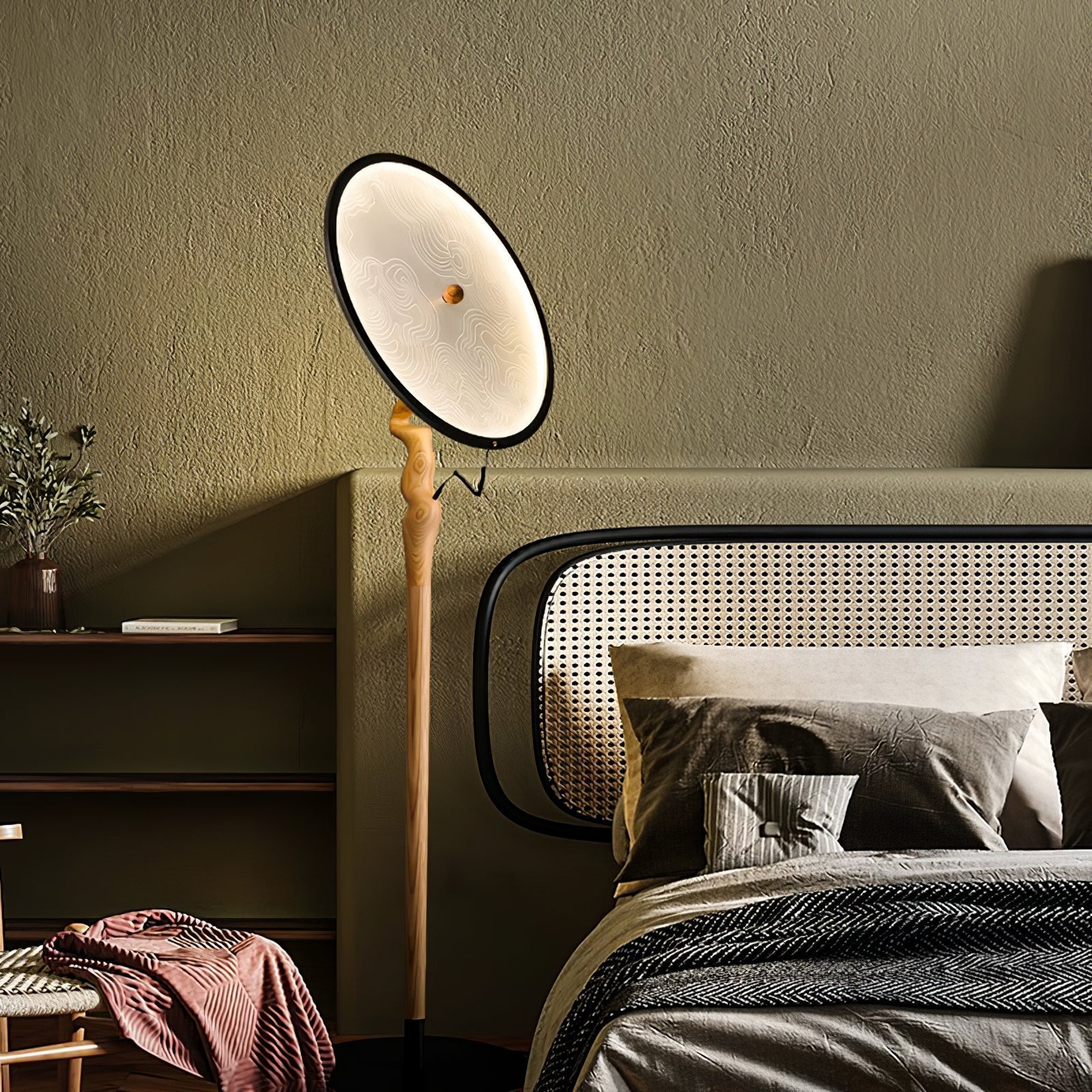 Evliriel Artistic Wood Floor Lamp