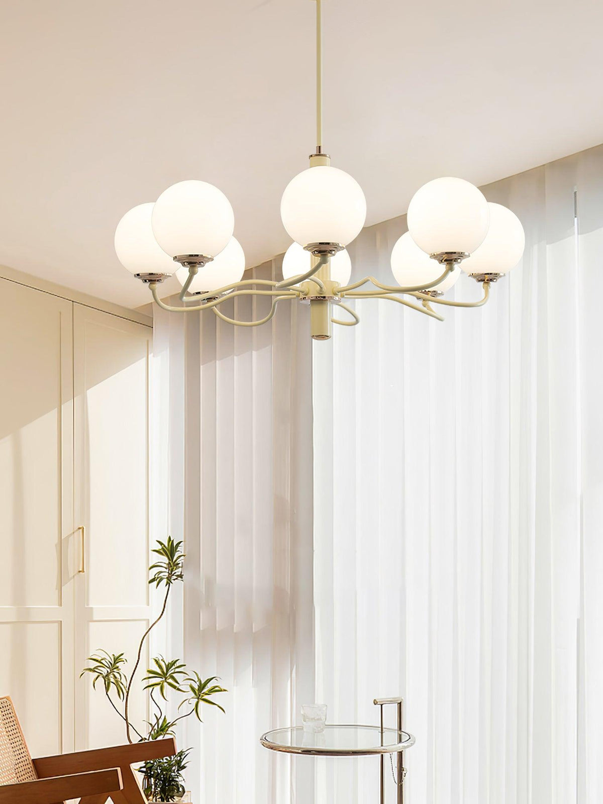 Seleora Chandelier Radiant Globe