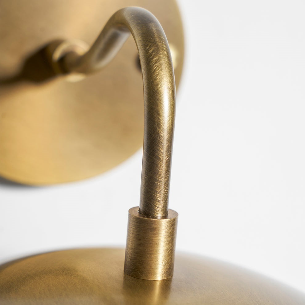 Aveniette Petite Plug-in Wall Sconce