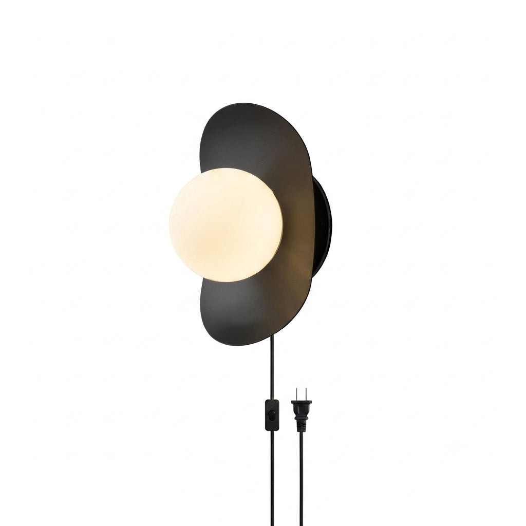 Veliielle Wall Lamp