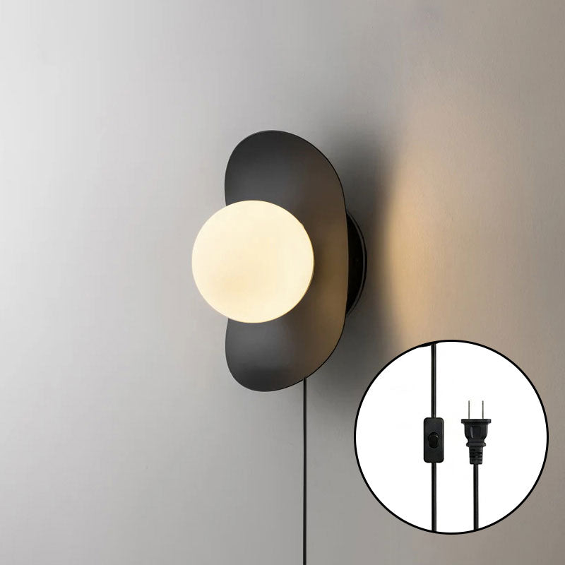 Veliielle Wall Lamp