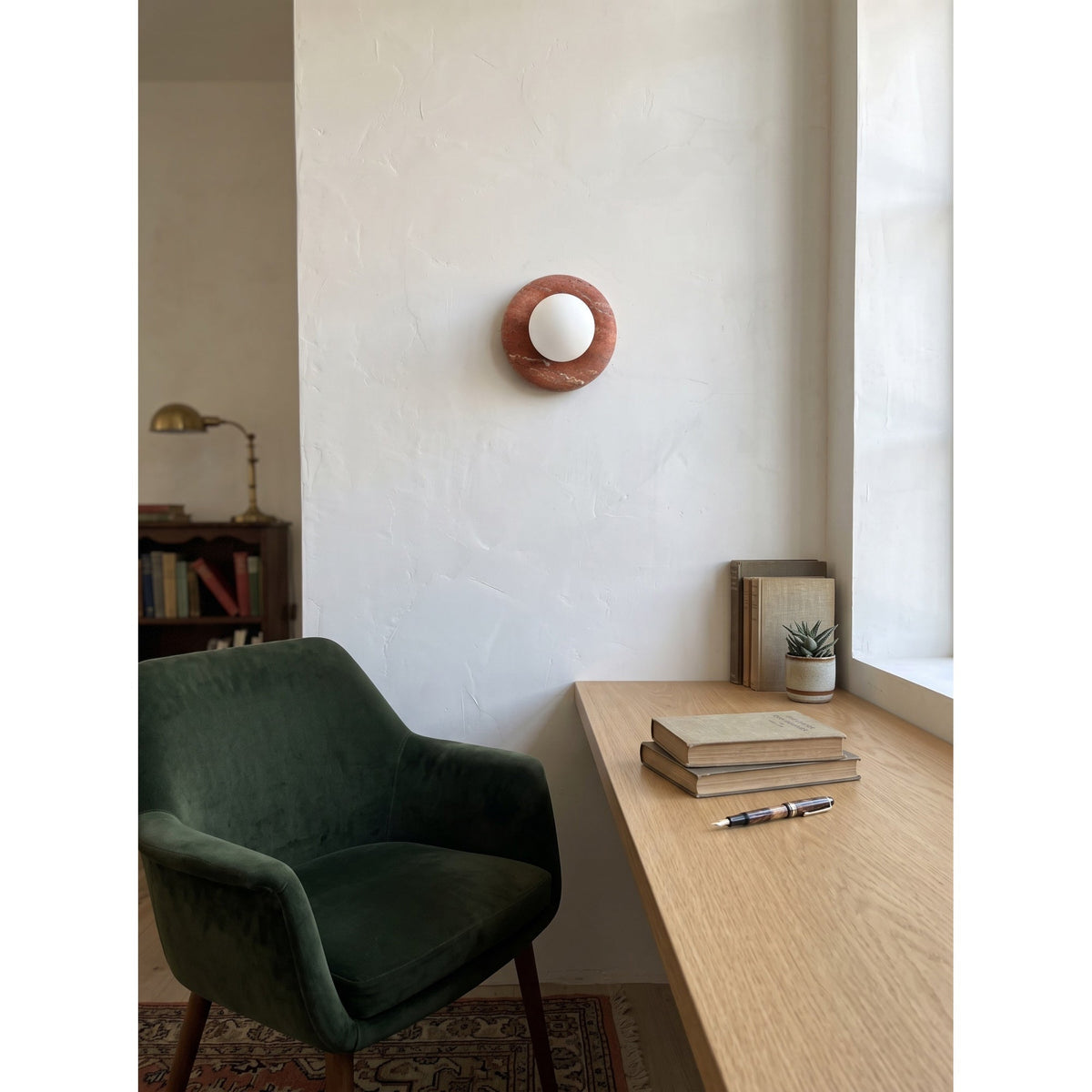 Aveneine Wall Light