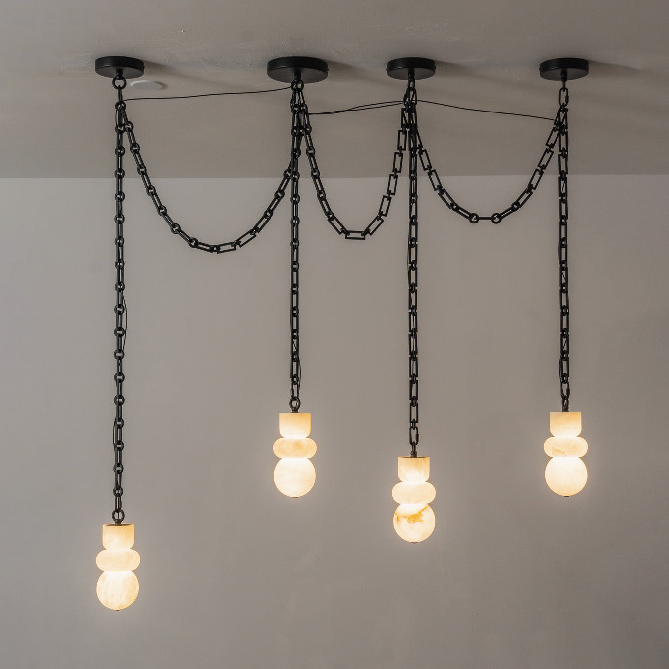 Elis Chandelier
