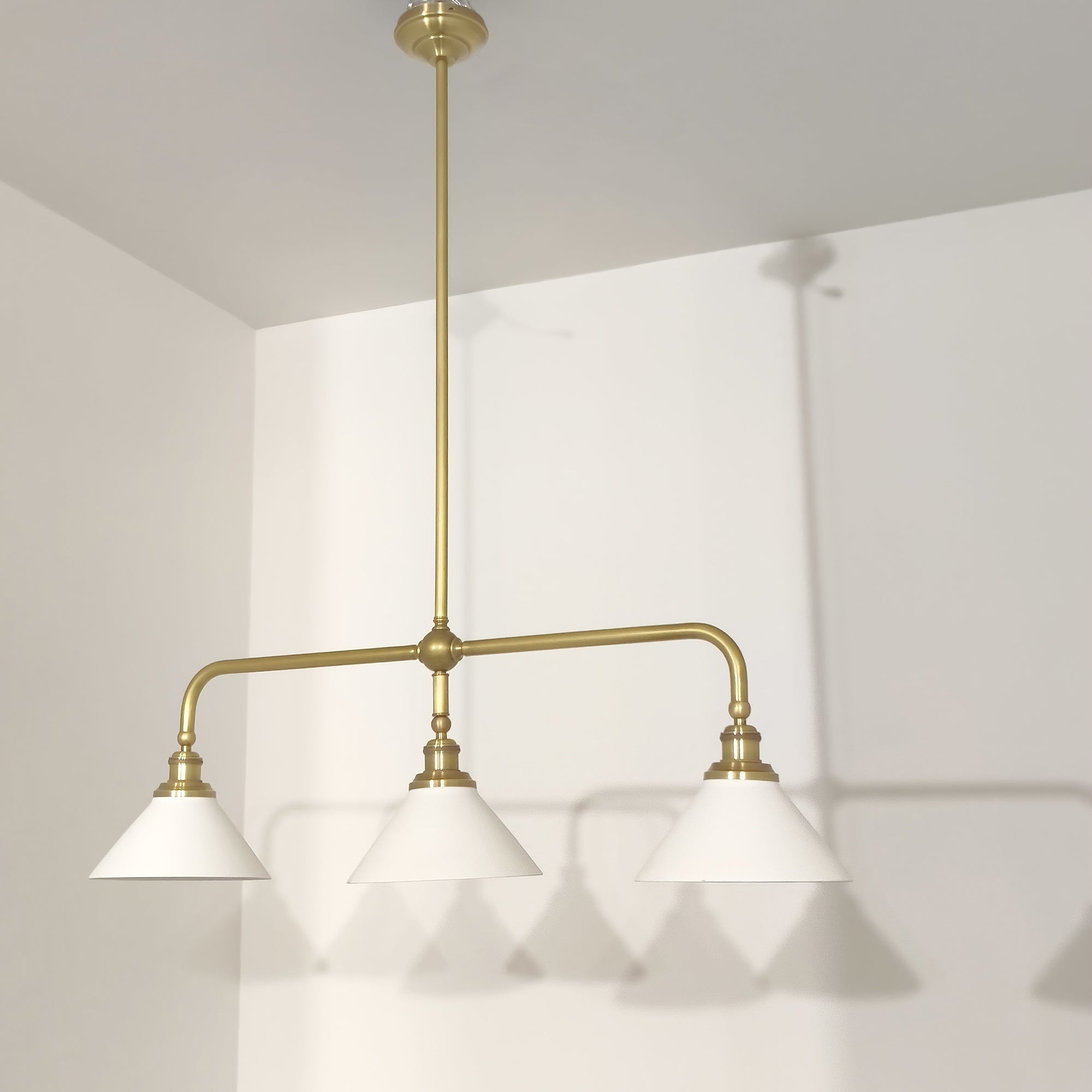 Oriivaria Brass Elegance Chandelier 3 Heads