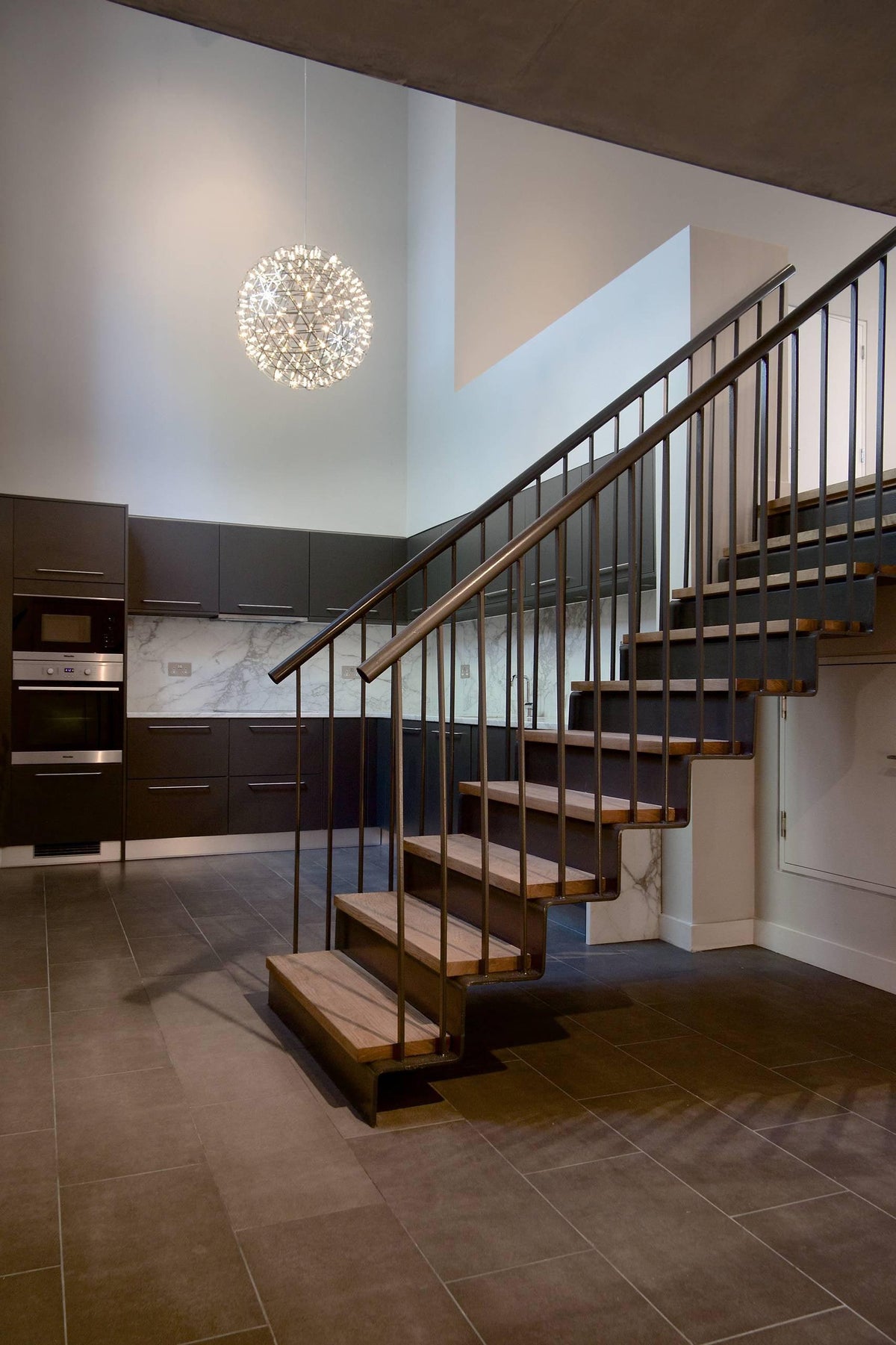 Sylvarin Gold Spark Ball Pendant Light