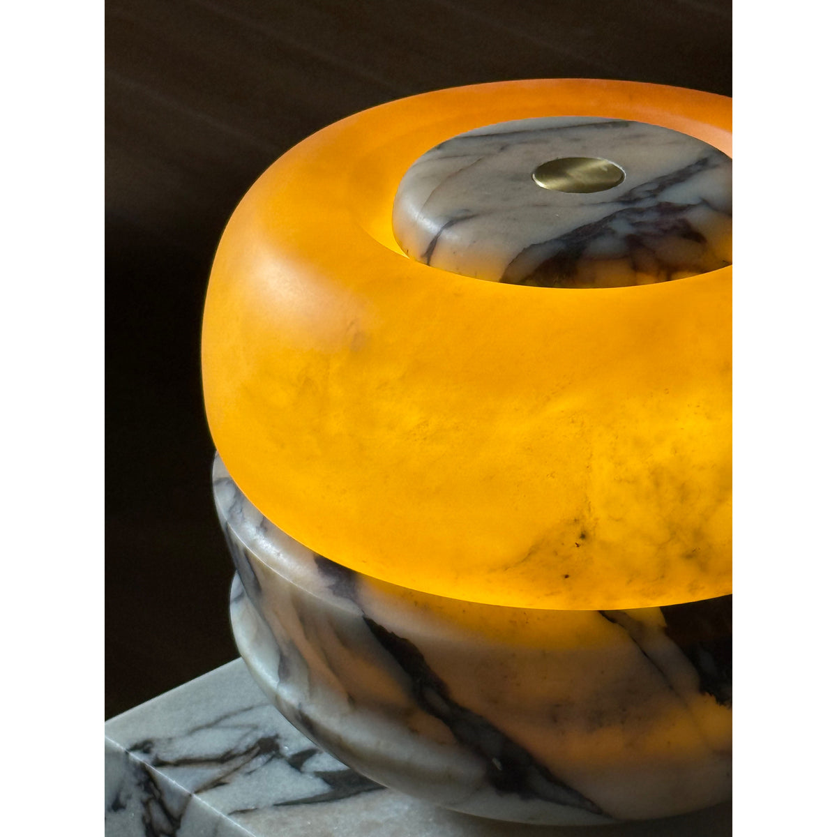 Soriviella Table Lamp