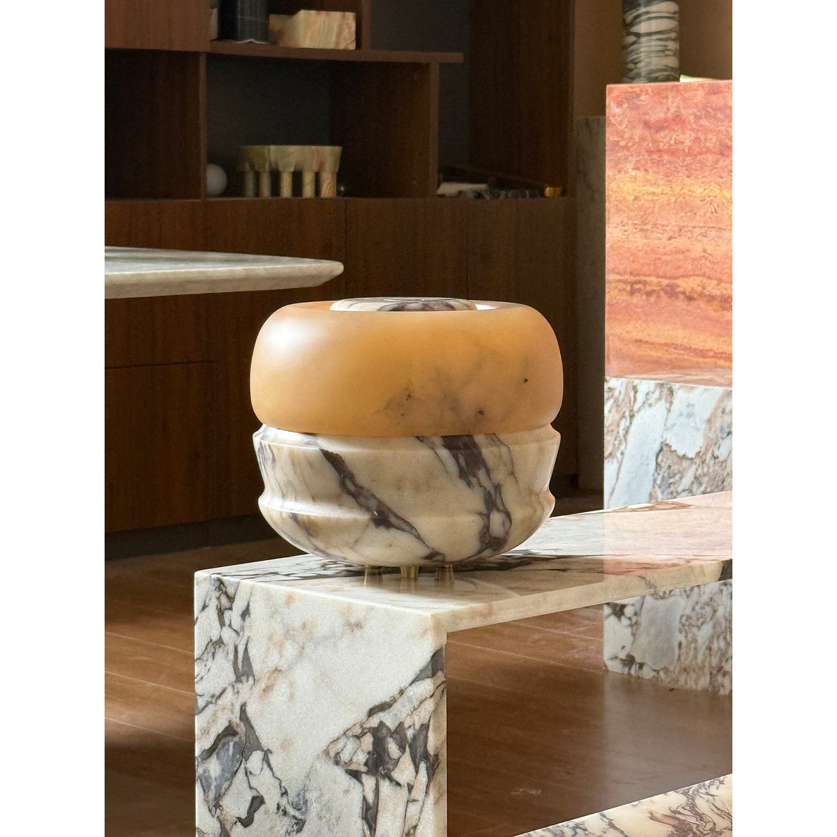Soriviella Table Lamp