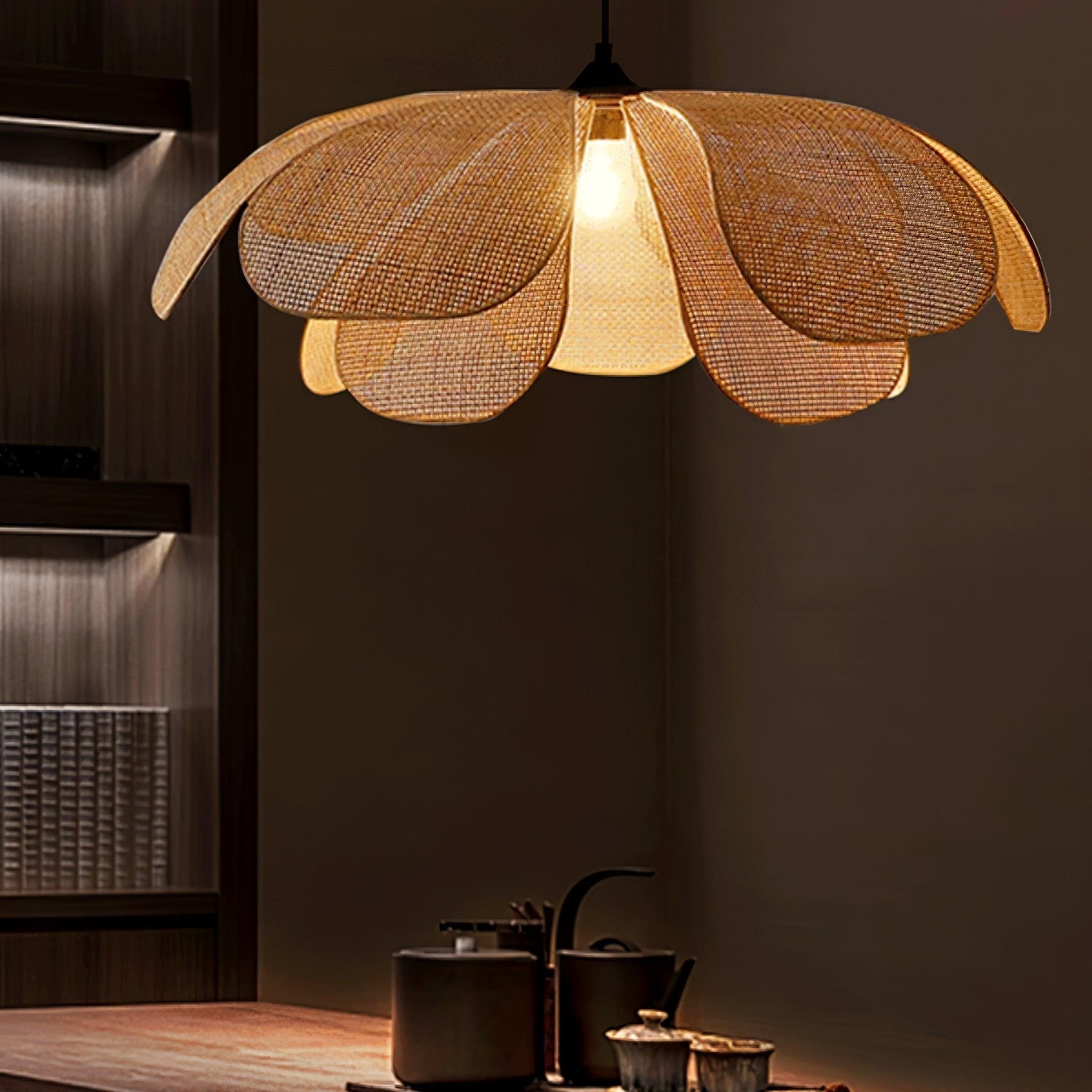 Petaral Rattan Retro Pendant Lamp