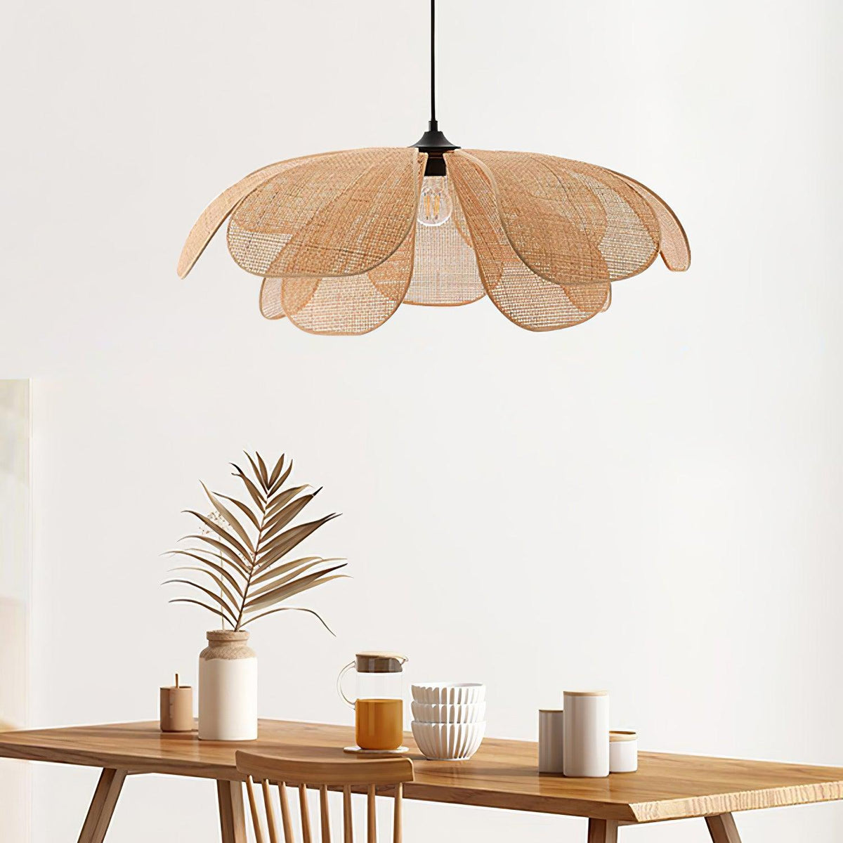 Petaral Rattan Retro Pendant Lamp
