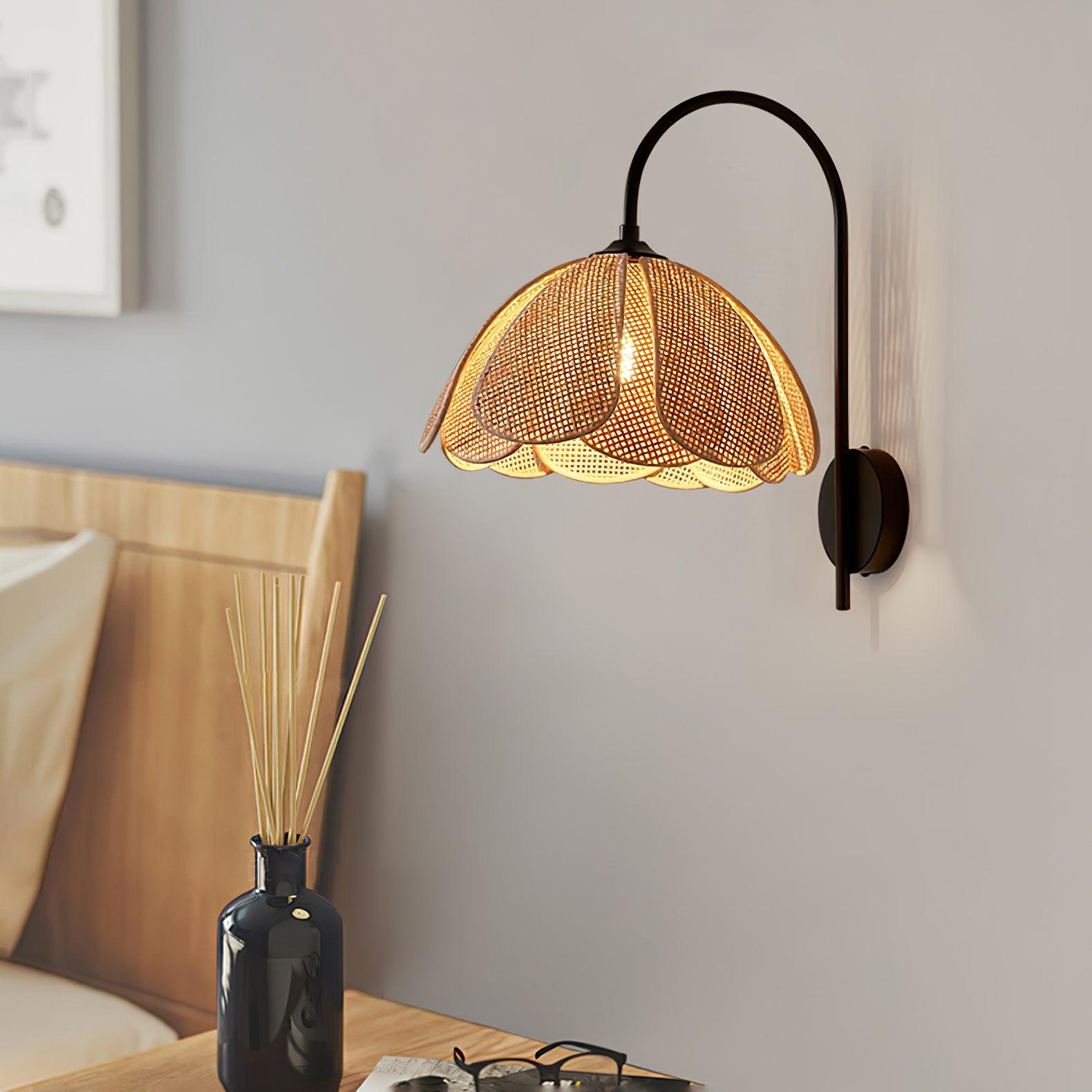 Zevelia Elegance Natural Petal Rattan Wall Lamp