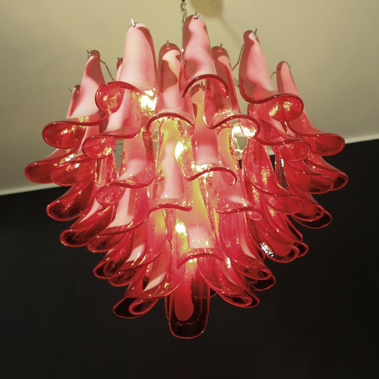 Teriaiel Chandelier Red Murano Petals