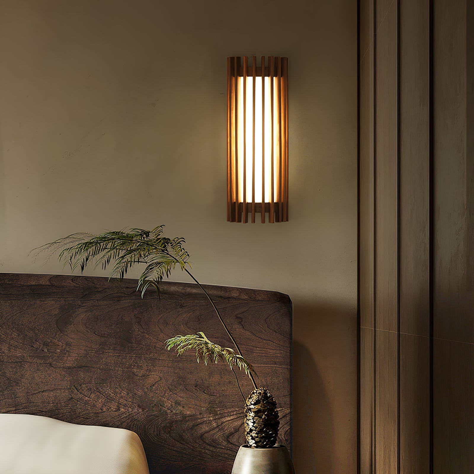 Veyno Wooden Slatted Wall Lamp - Neutral Decor