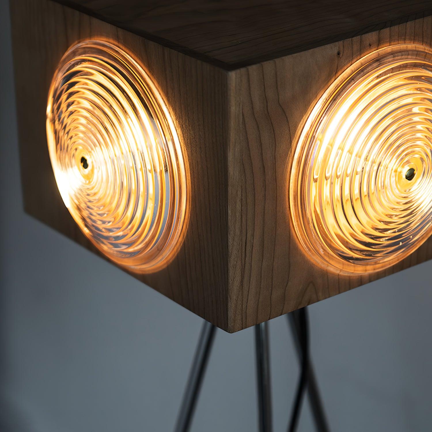 Vesoren Tripod Wood Floor Lamp