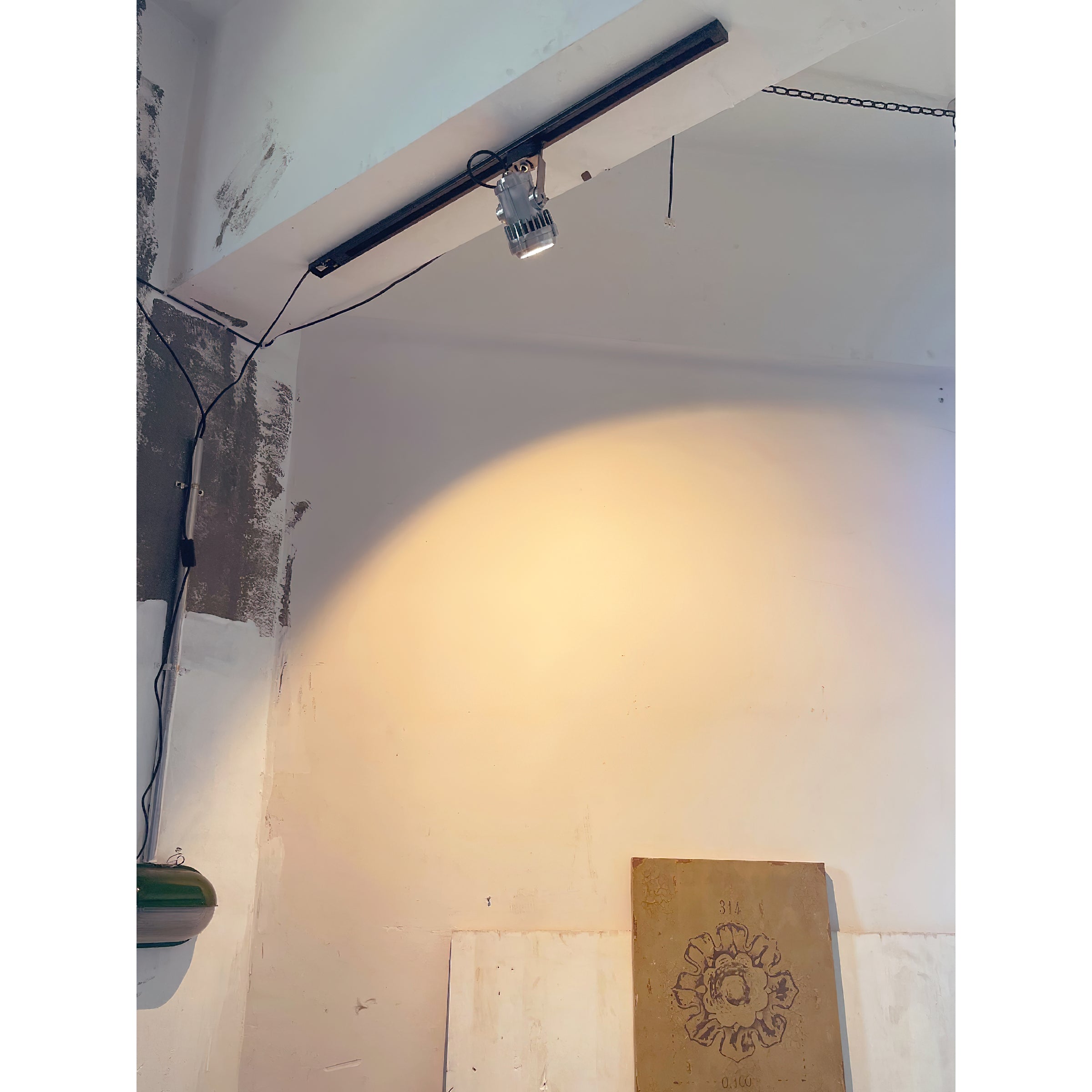 Avvelos Retro Industrial Glass Track Lights - Neutral Decor