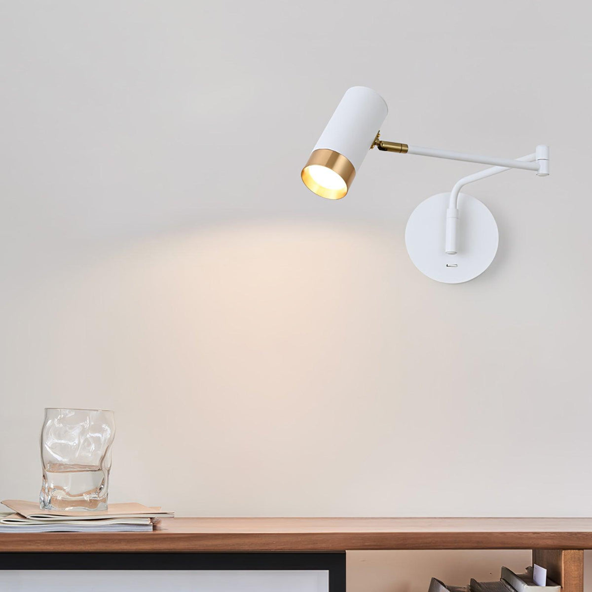 Norarina Premium Elegance Arm Wall Lamp