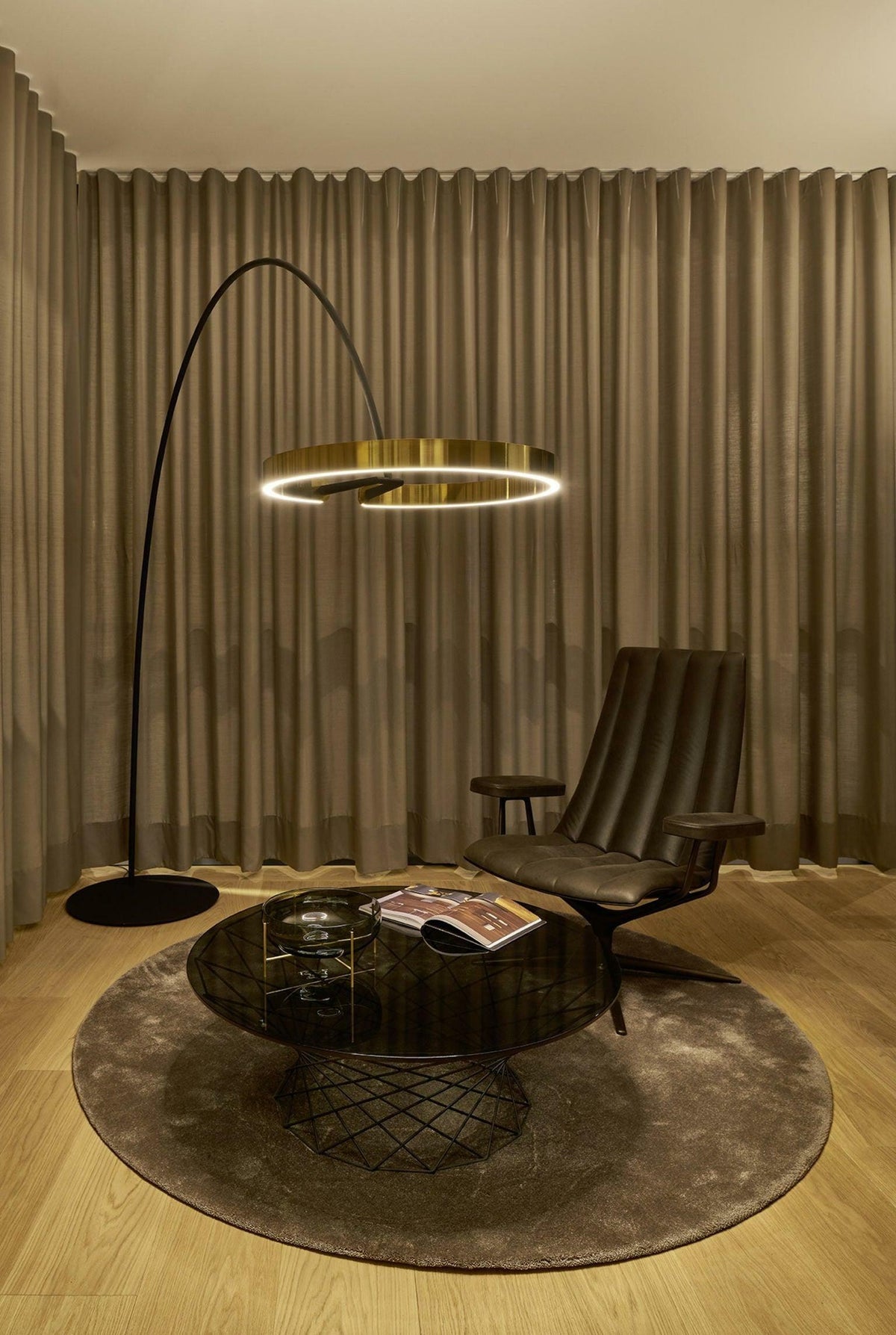 Rondy Minimalist Floor Lamp