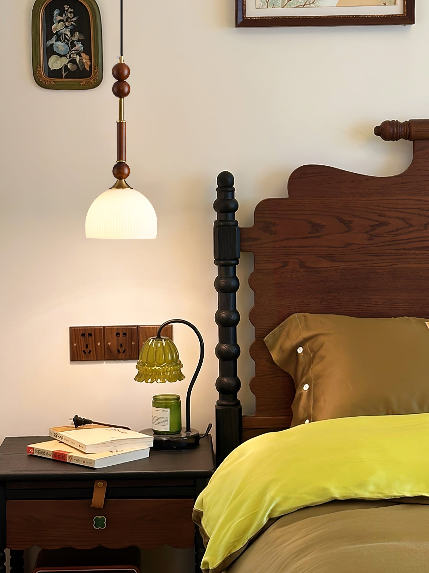 Yovelis Vintage Wood Pendant Lamp