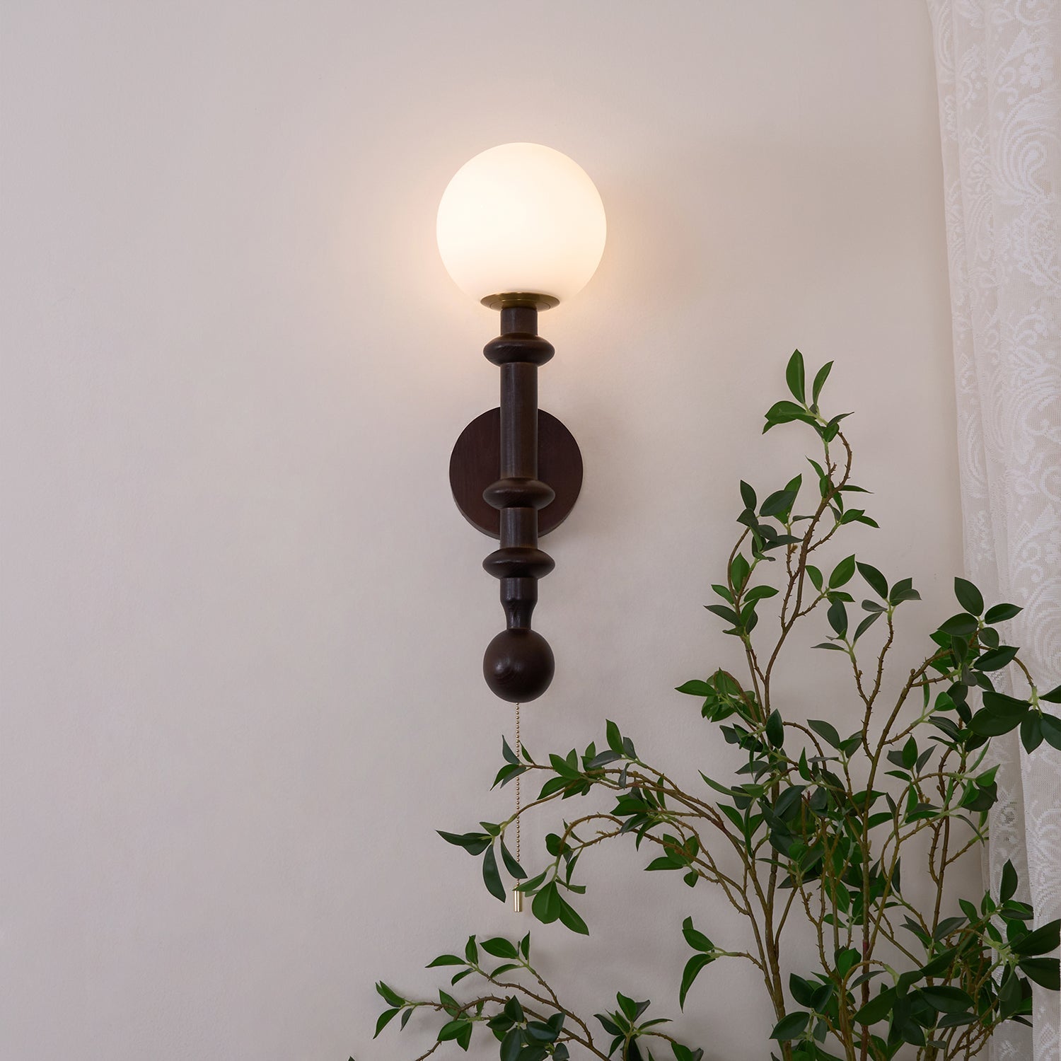 Elmiror Elegance Roman Column Glass Wood Wall Lamp