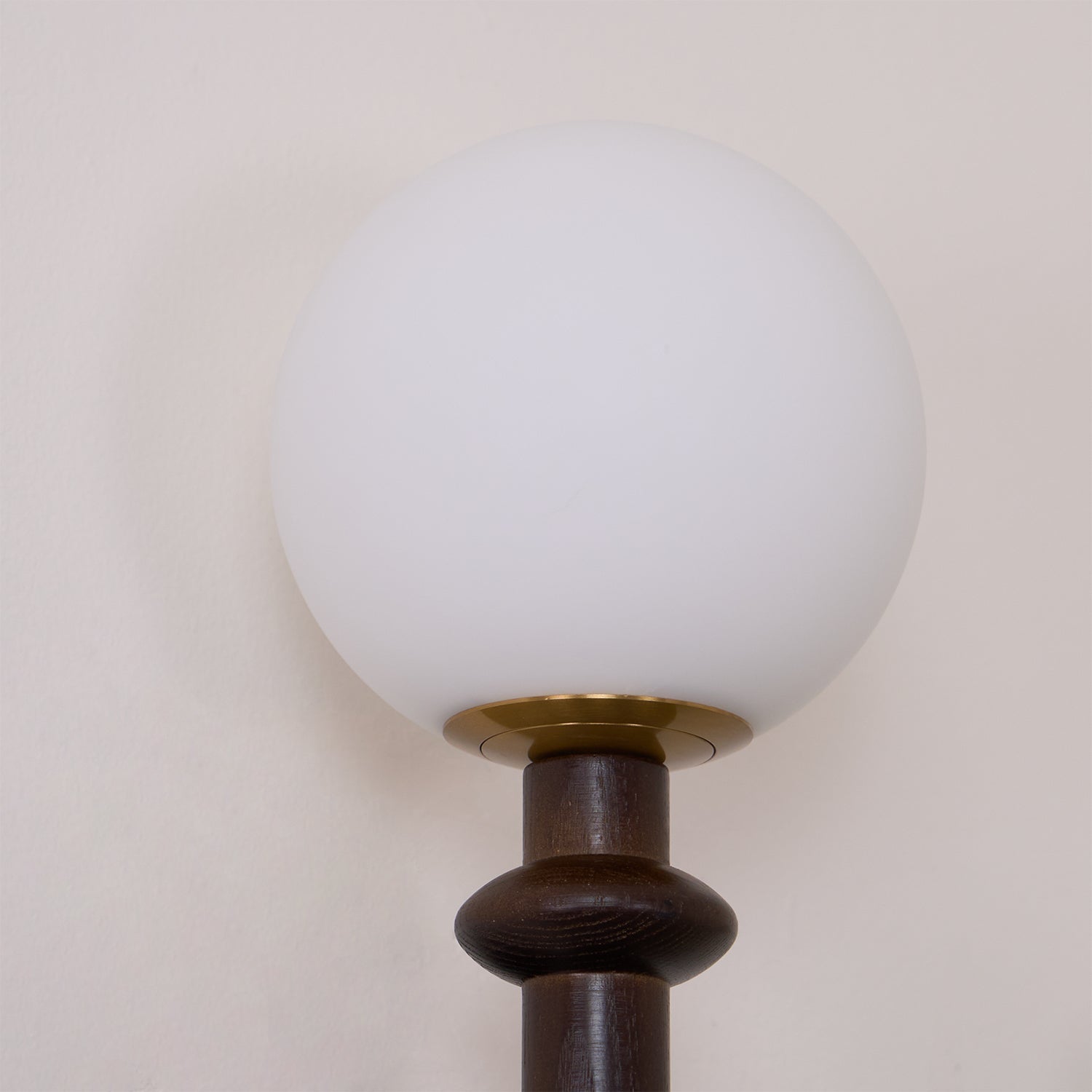 Elmiror Elegance Roman Column Glass Wood Wall Lamp