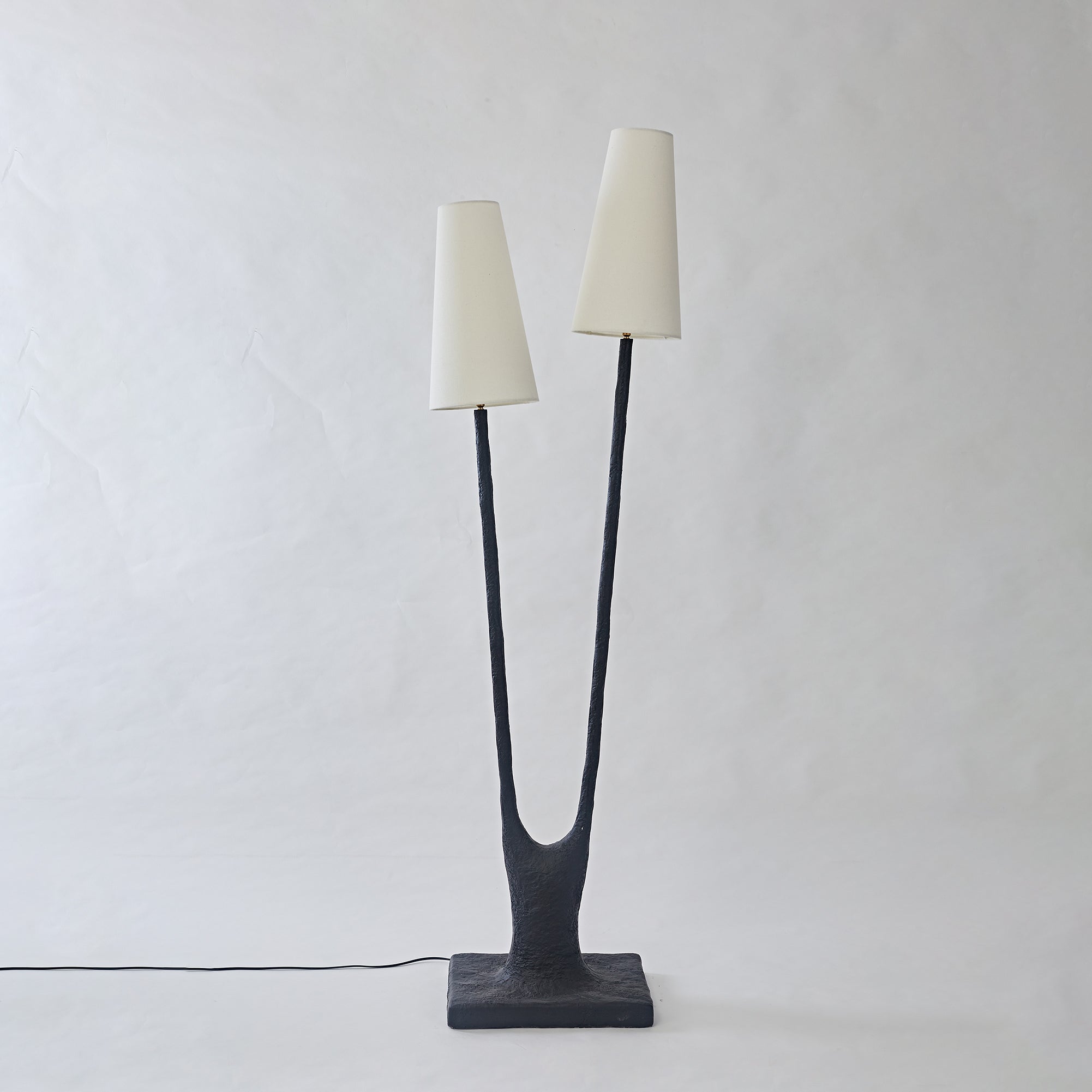 Branwen Roots Table Lamp