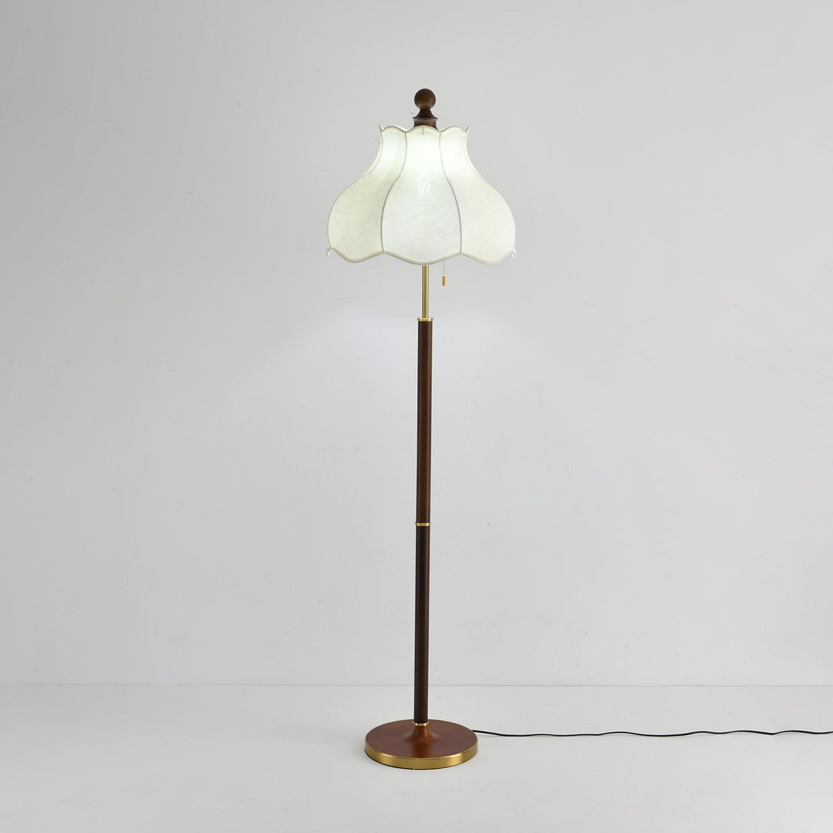Tulfa Vintage Wood Floor Lamp