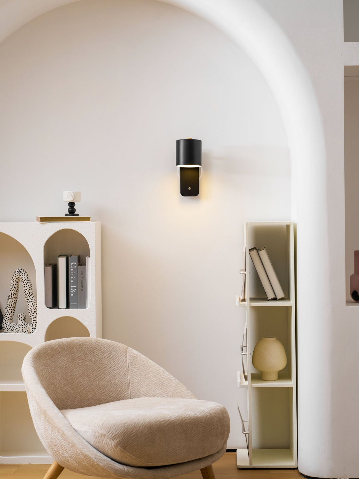 Solley Rotatable Cylinder Rechargeable Indoor Wall Light