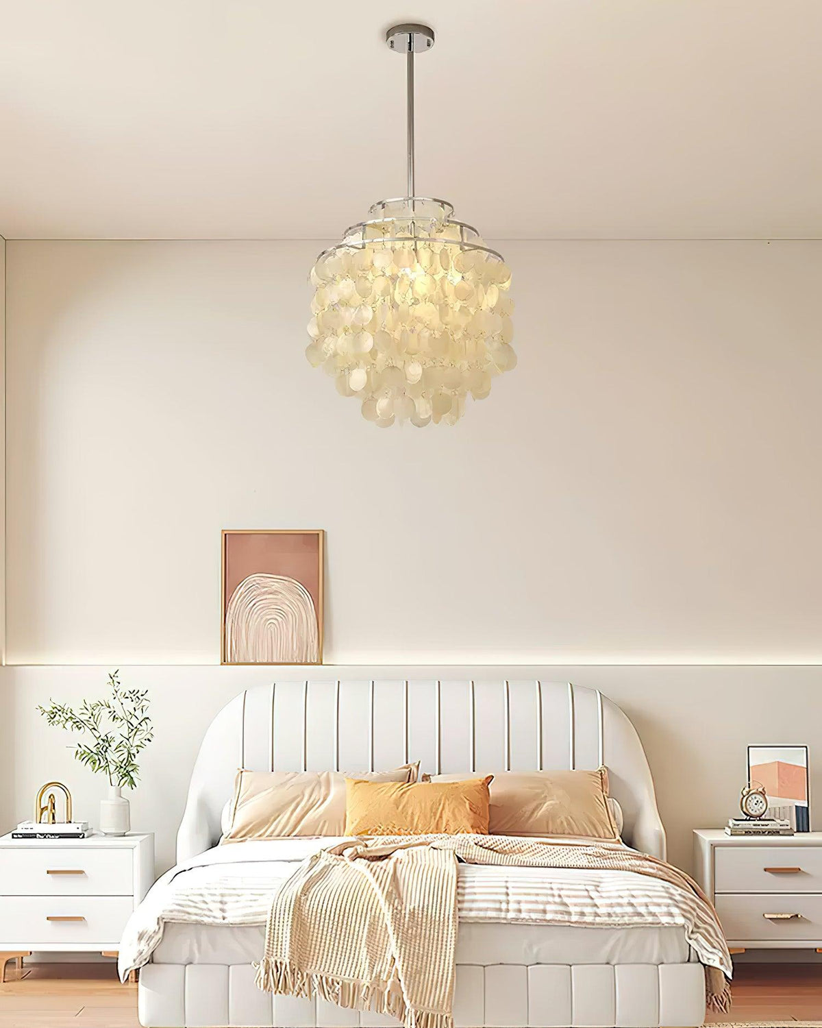 Vana Pendant Lamp Round Shell Chrome