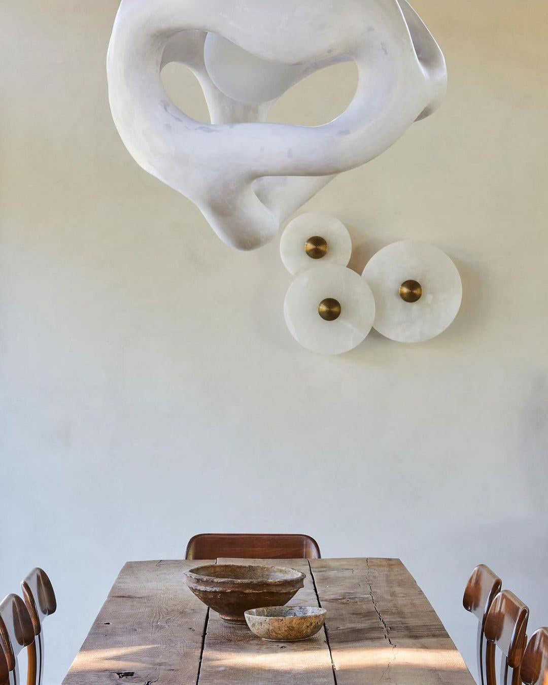 Round Wall Lamp Alabaster Fluted Brass - Neutral Decor