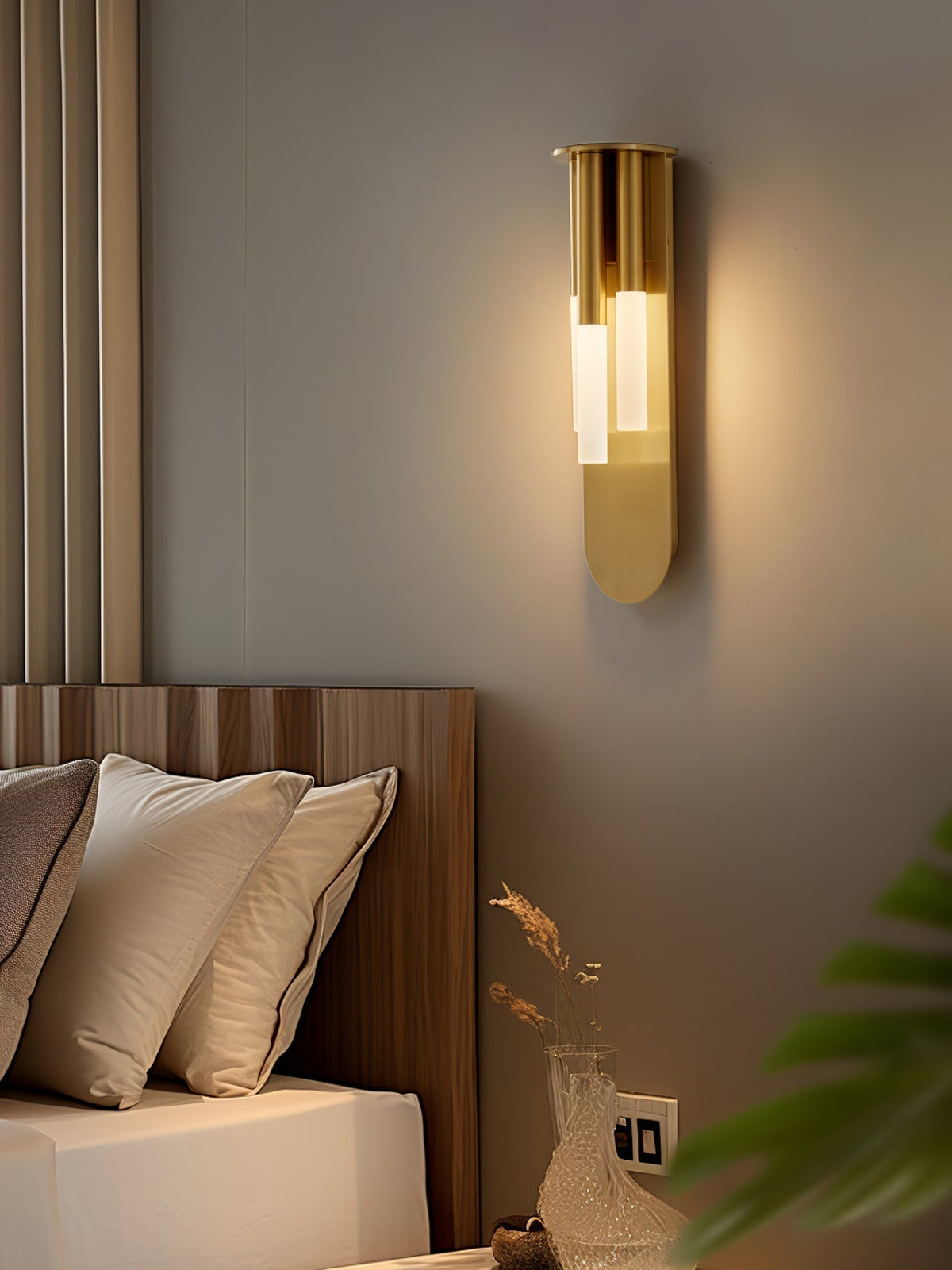 Oraeen Premium Nordic Art Wall Lamp