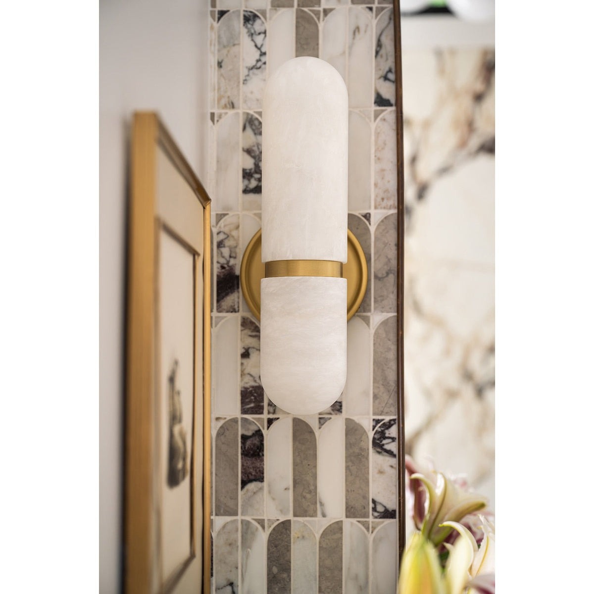 Salon Alabaster Wall Lamp
