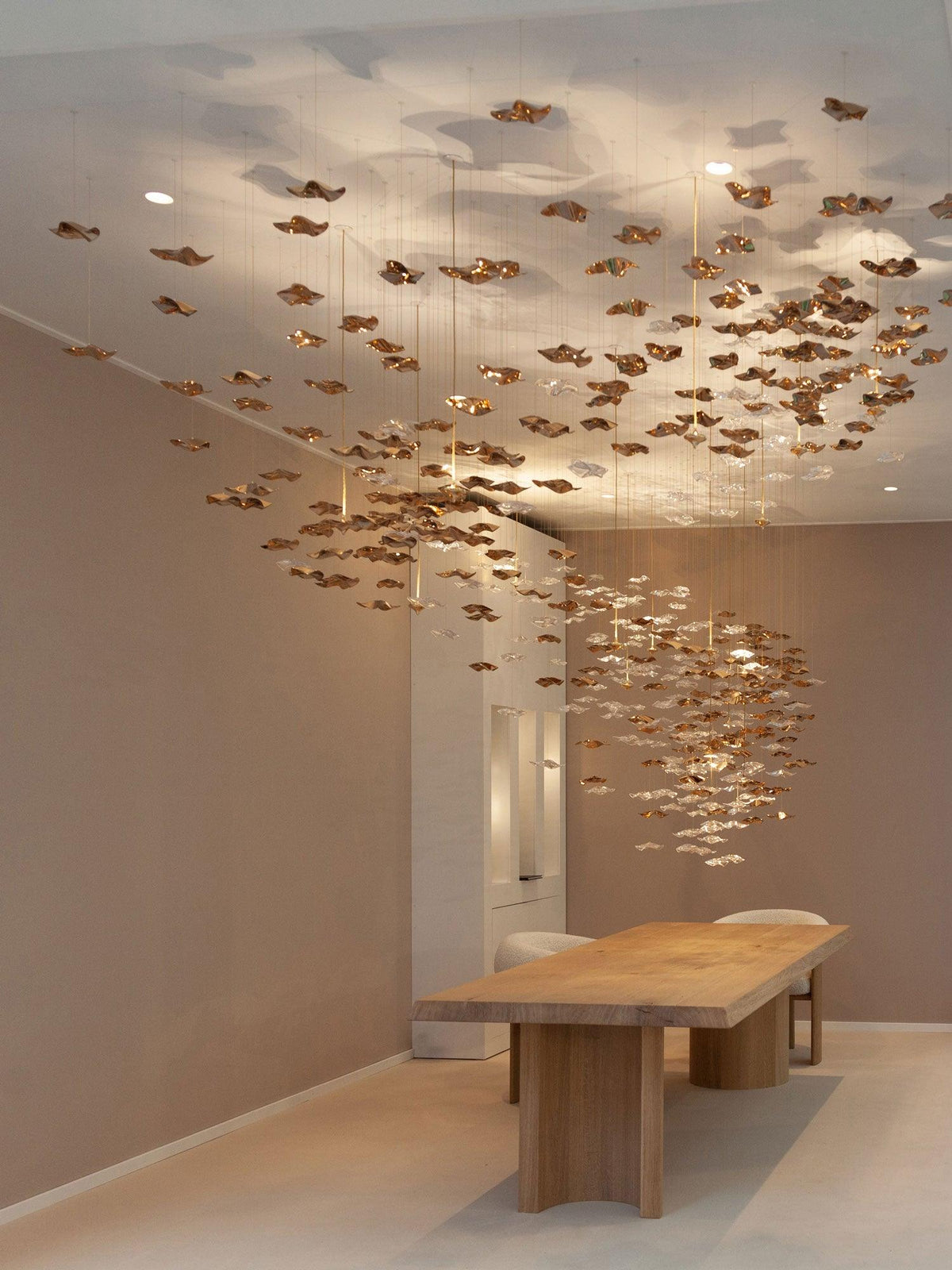 Lisk Luxury Brass Linear Chandelier