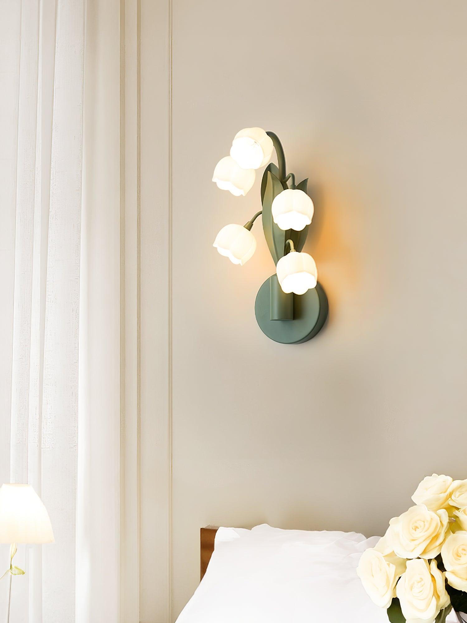 Lily Wall Lamp - Neutral Decor