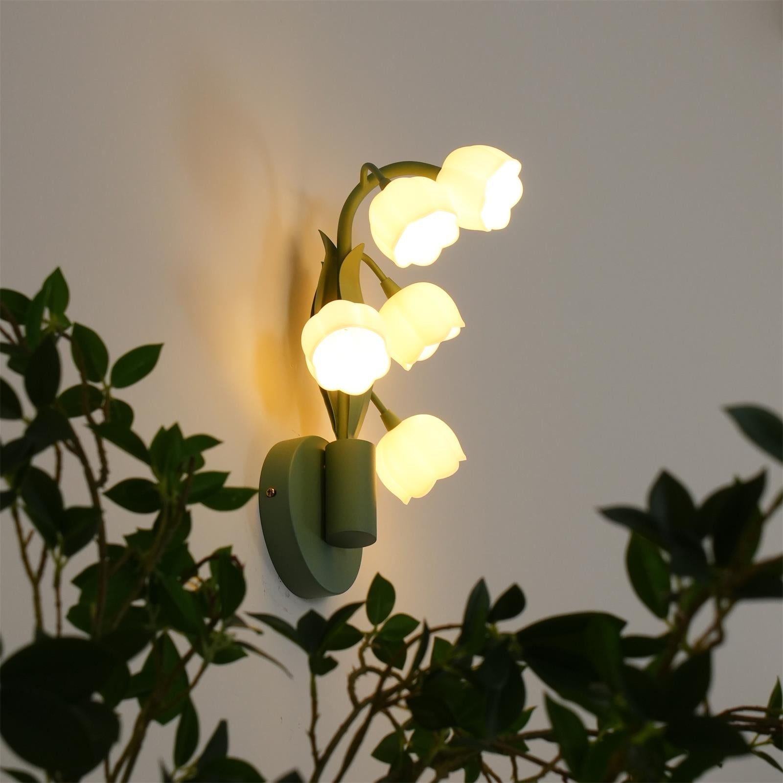 Lily Wall Lamp - Neutral Decor