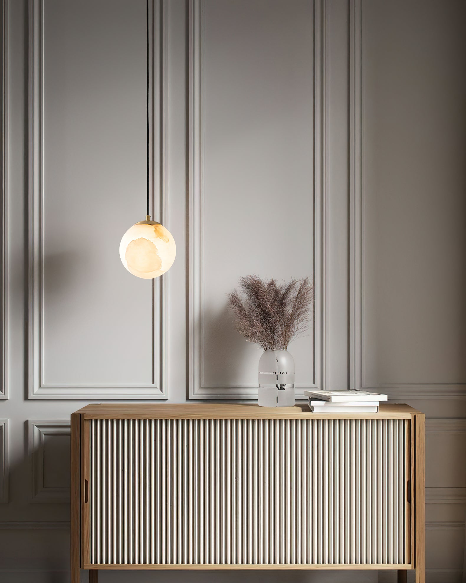 Nivenia Alabaster Pendant Light