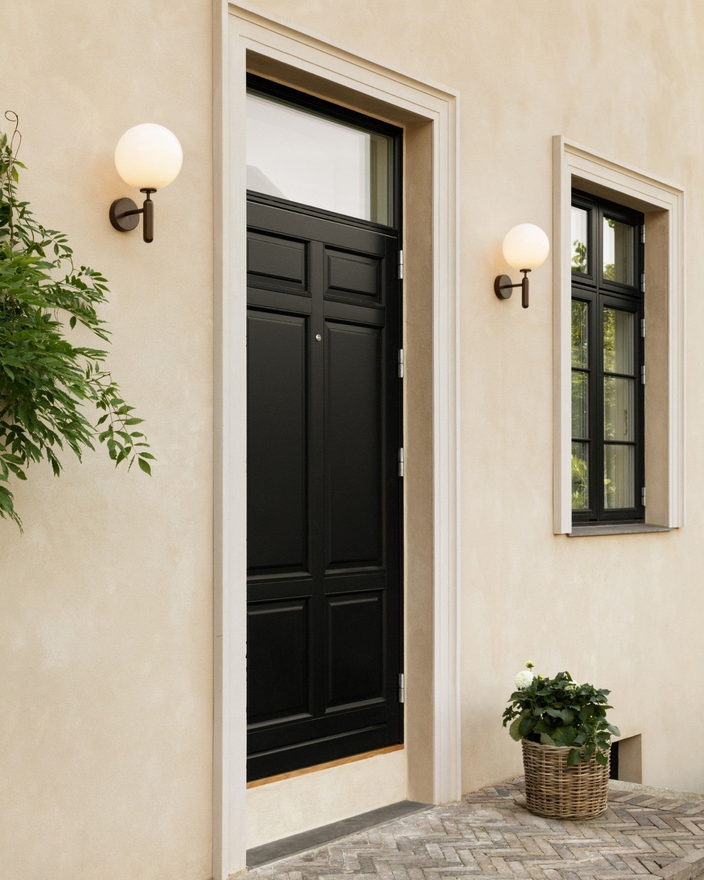 Ilirila Modern Minimalist Brass Glass Wall Light