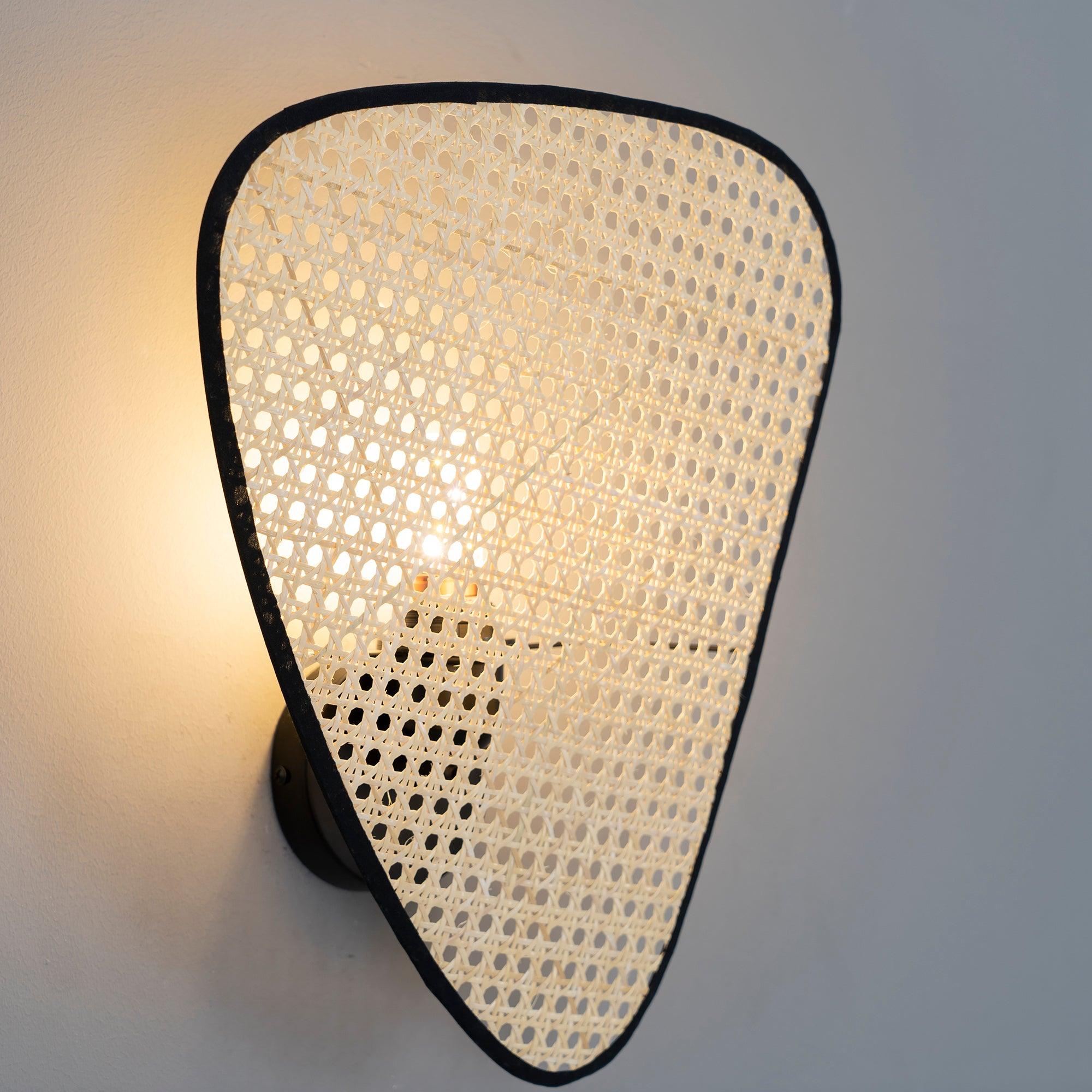 Caneira Art Natural Cannage Bamboo Sconce Wall lamp