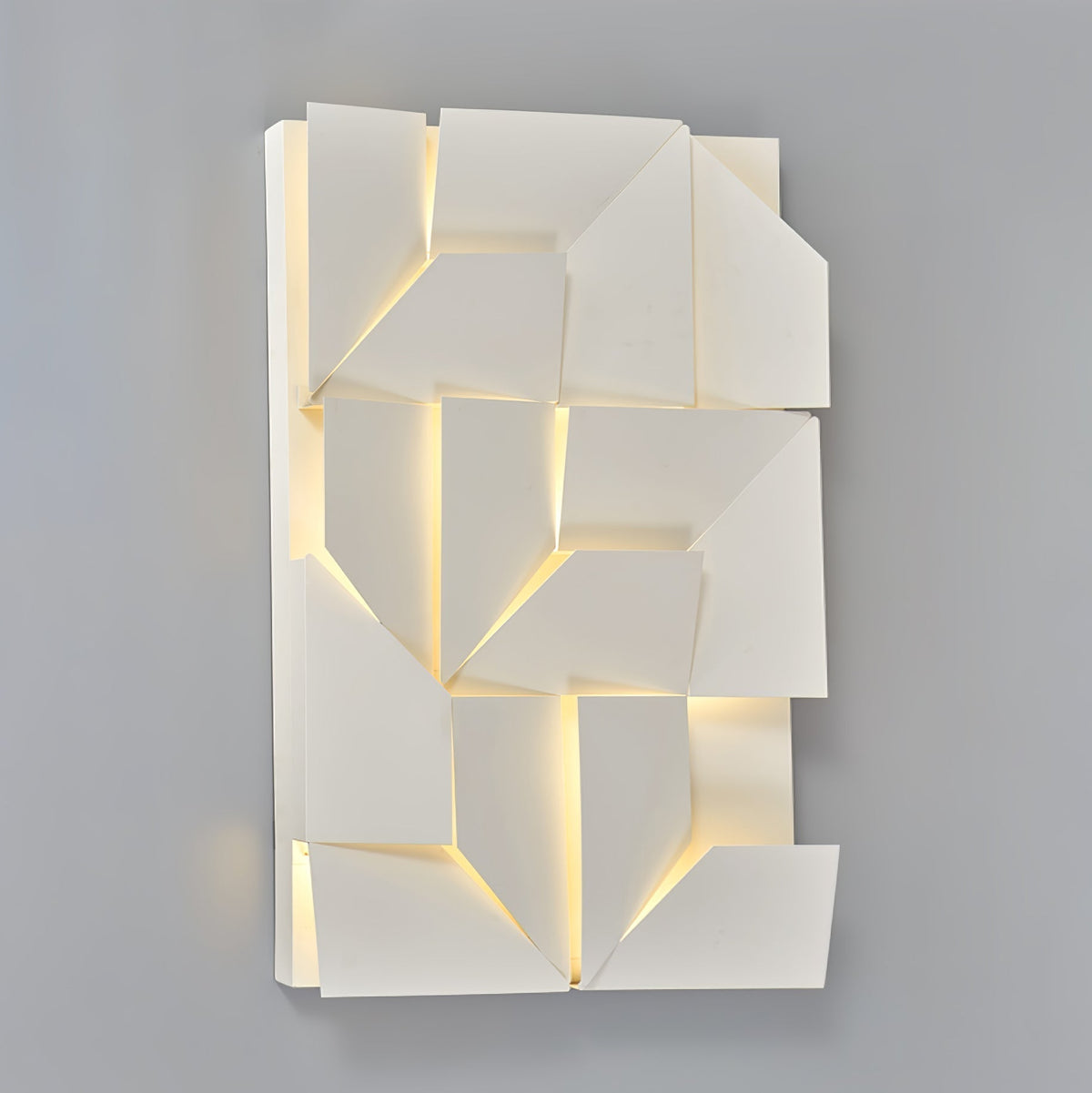Wynor Shadows Grand Sconce Wall Lamp