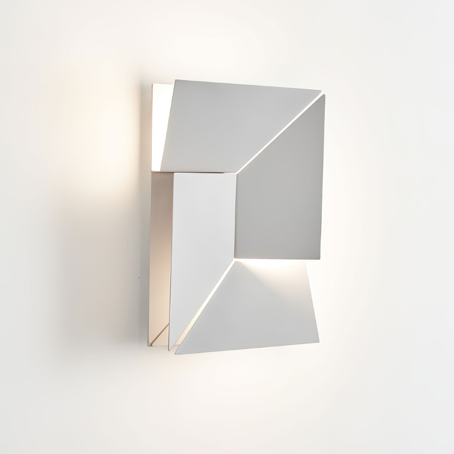 Deloza Shadows Rechargeable Grand Sconce Wall lamp