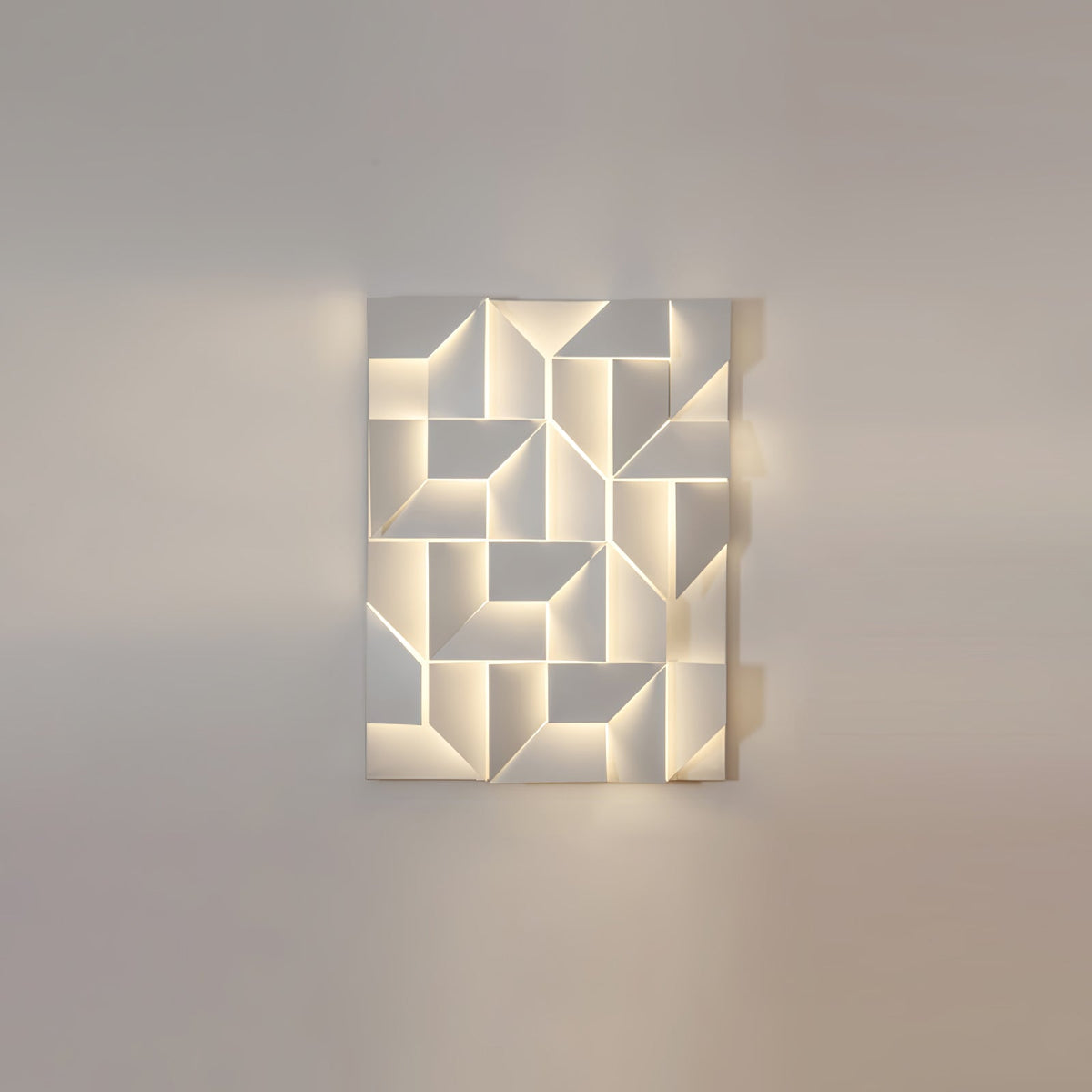 Wynor Shadows Grand Sconce Wall Lamp