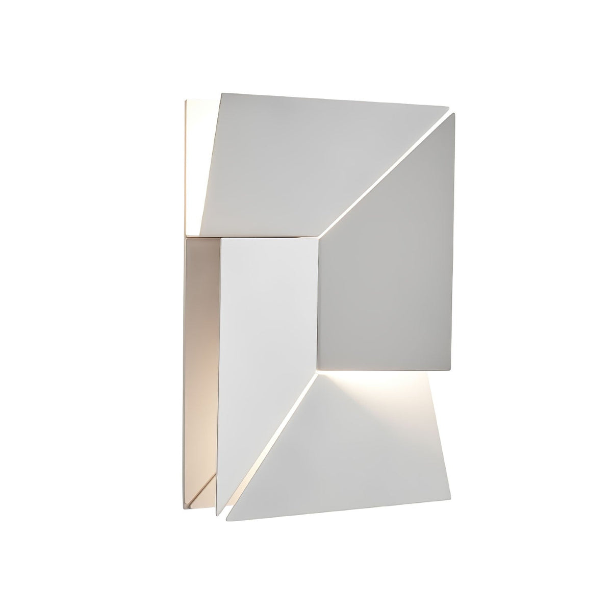 Wynor Shadows Grand Sconce Wall Lamp