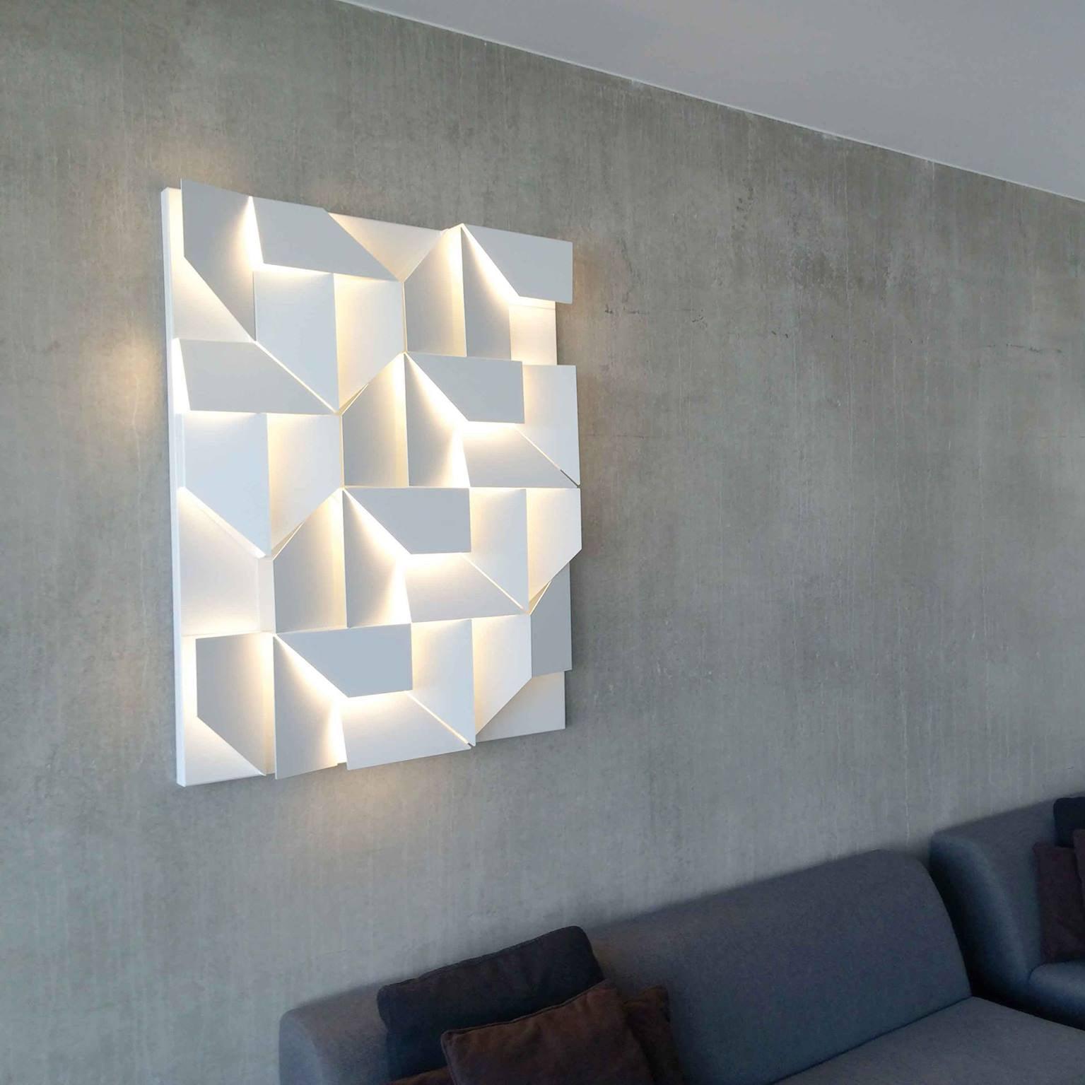 Deloza Shadows Rechargeable Grand Sconce Wall lamp