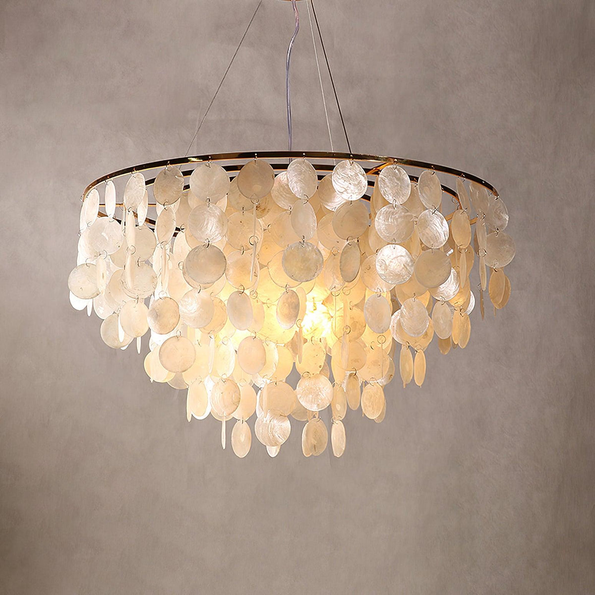 Esileth Postmodern Luxury Shell Wind Chime Chandelier